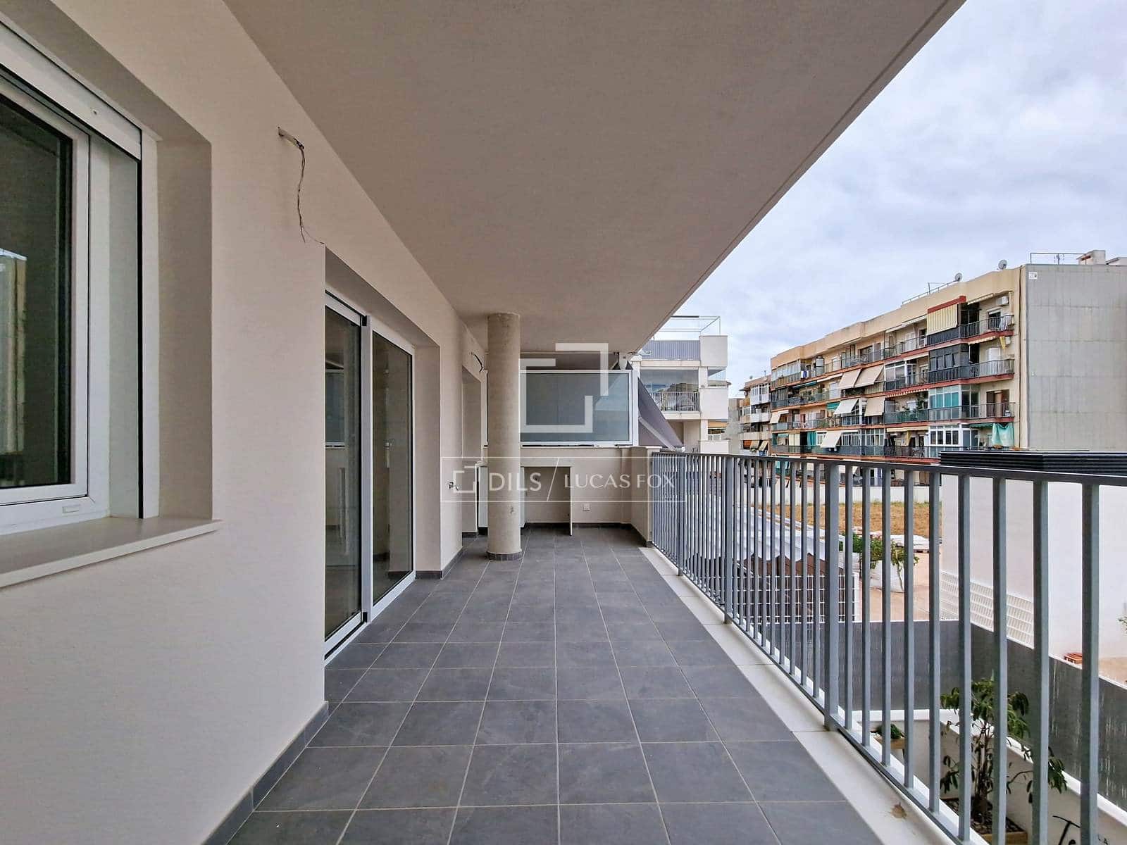 3 bedroom Apartment for sale in Vilanova i la Geltru with pool - € 410,000 (Ref: 9850056)