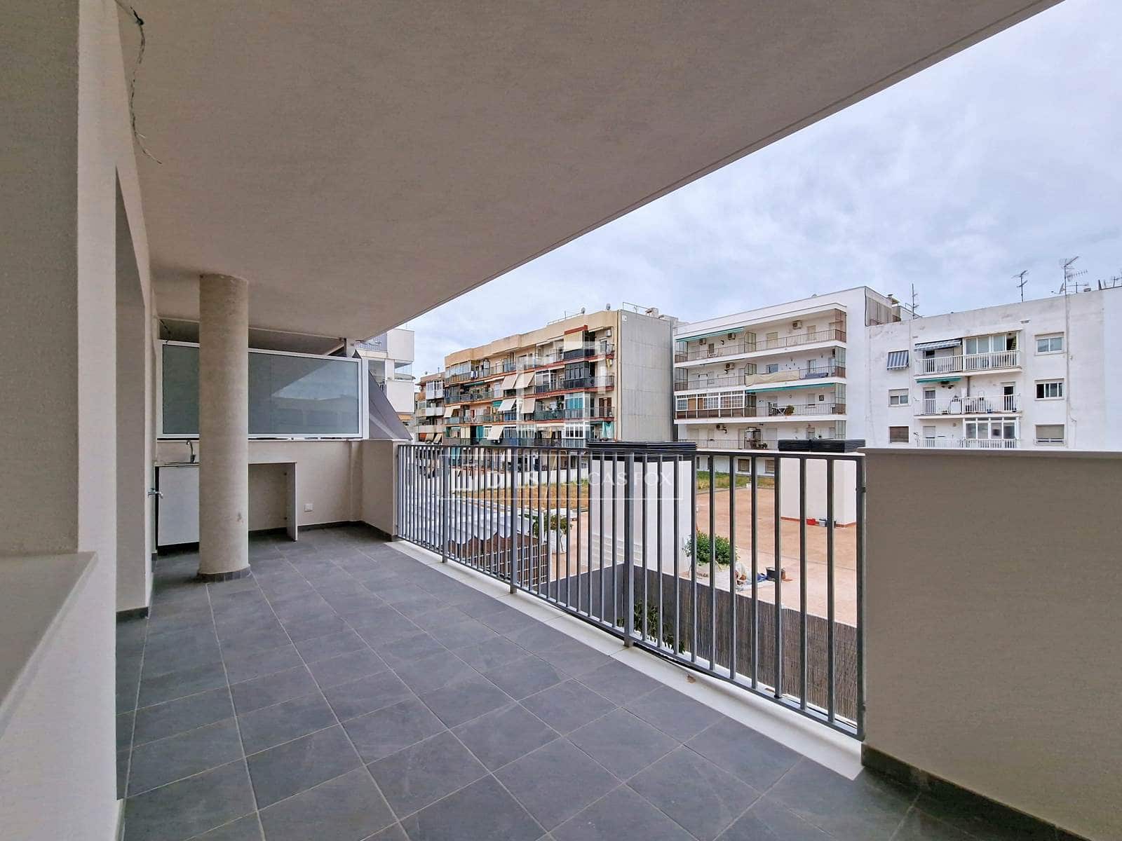 3 bedroom Apartment for sale in Vilanova i la Geltru with pool - € 410,000 (Ref: 9850056)