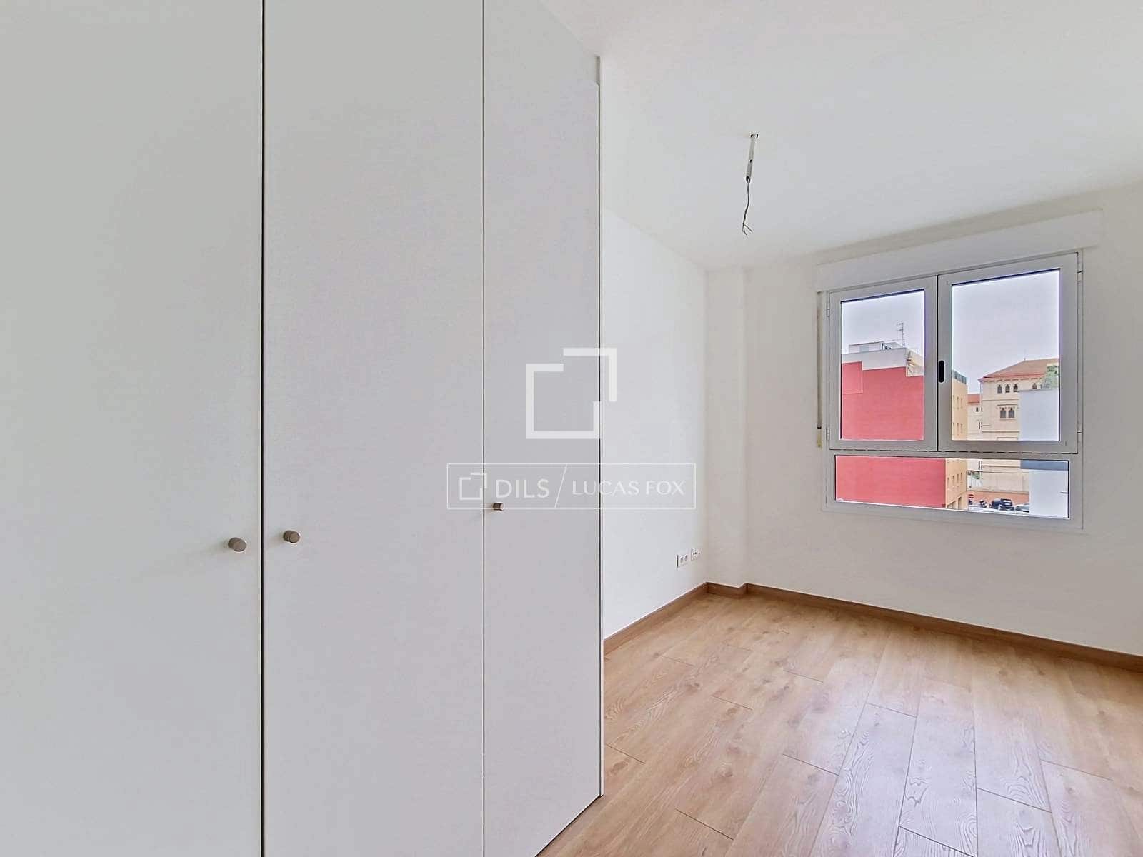 3 bedroom Apartment for sale in Vilanova i la Geltru with pool - € 410,000 (Ref: 9850056)