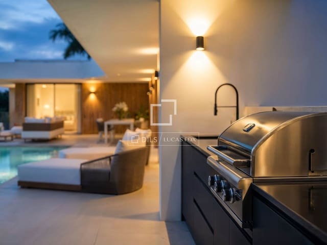 3 sovrum Villa till salu i Calpe / Calp med pool garage - 899 000 € (Ref: 9850058)
