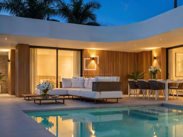 3 sovrum Villa till salu i Calpe / Calp med pool garage - 899 000 € (Ref: 9850058)