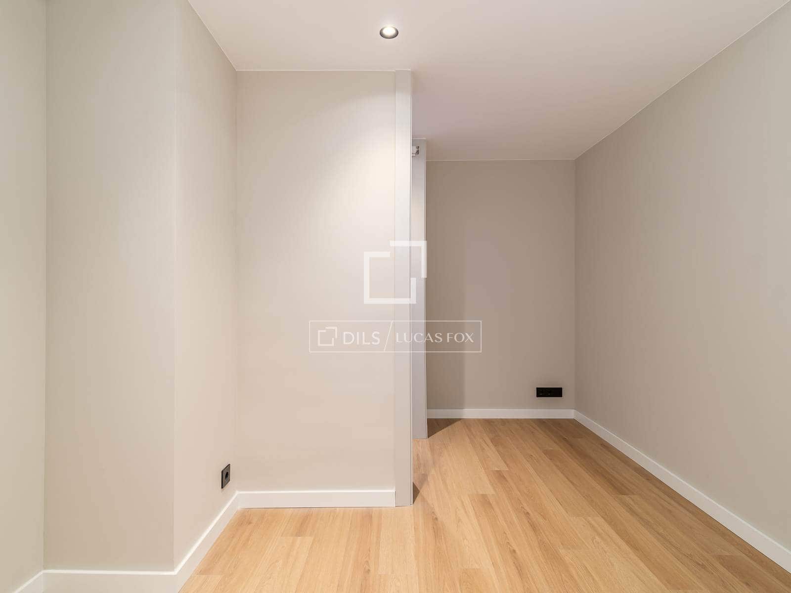 3 soveværelse Lejlighed til salg i Barcelona by med garage - € 950.000 (Ref: 9850059)