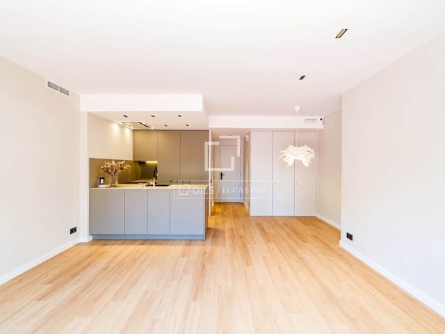 3 soveværelse Lejlighed til salg i Barcelona by med garage - € 950.000 (Ref: 9850059)