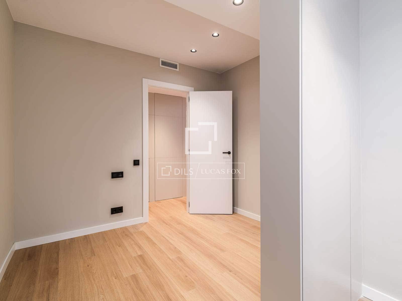 3 soveværelse Lejlighed til salg i Barcelona by med garage - € 950.000 (Ref: 9850059)