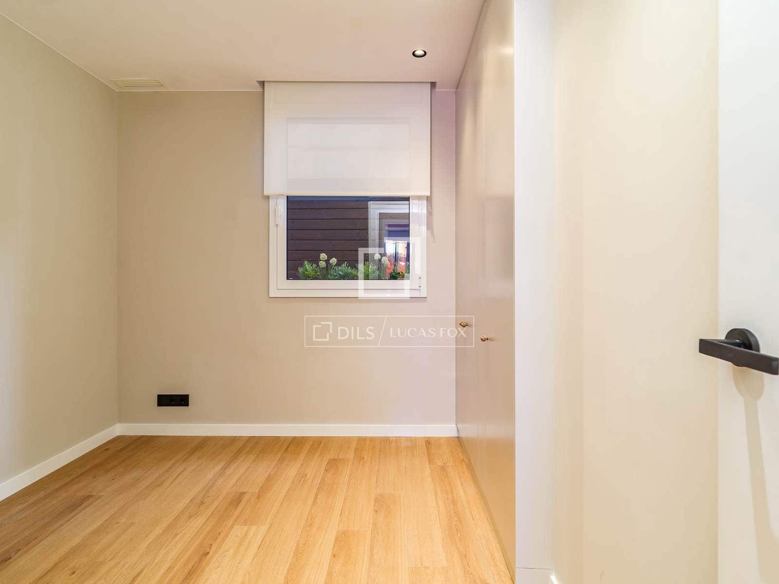 3 soveværelse Lejlighed til salg i Barcelona by med garage - € 950.000 (Ref: 9850059)