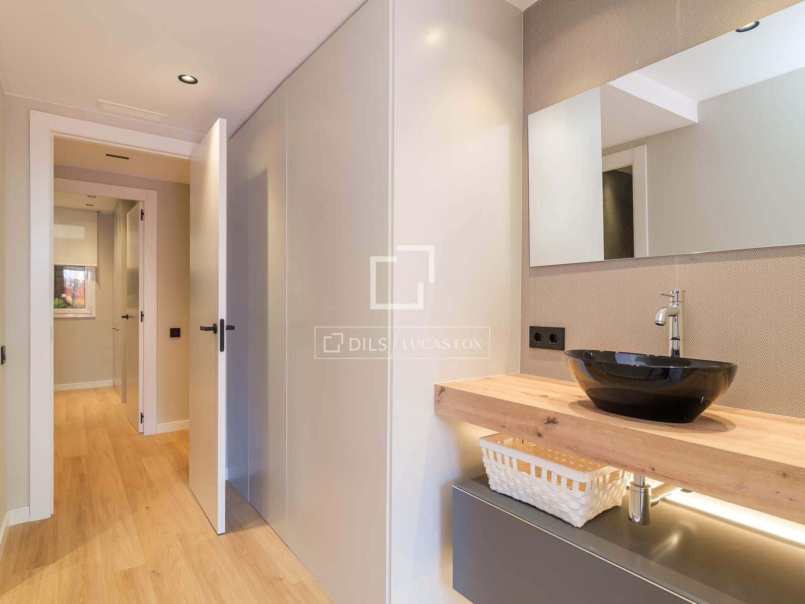 3 soveværelse Lejlighed til salg i Barcelona by med garage - € 950.000 (Ref: 9850059)