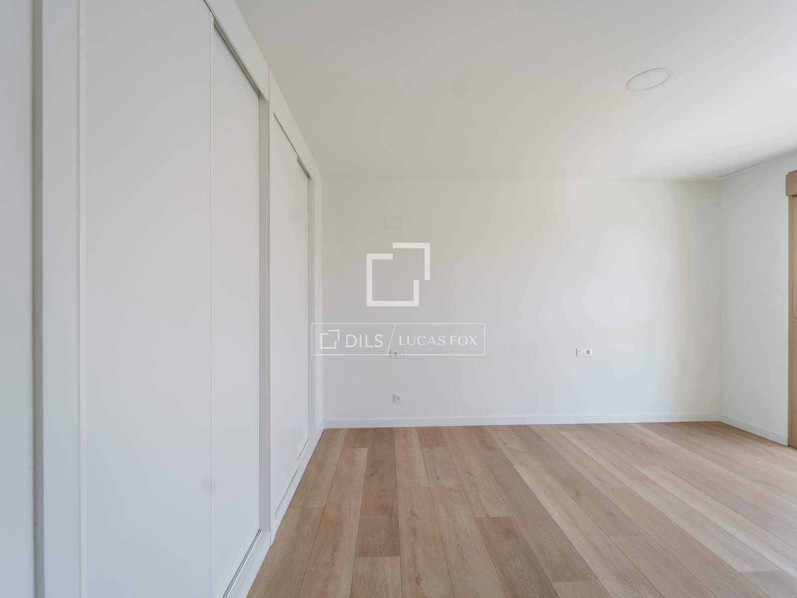 3 soverom Leilighet til salgs i Puig med svømmebasseng garasje - € 649 000 (Ref: 9850062)