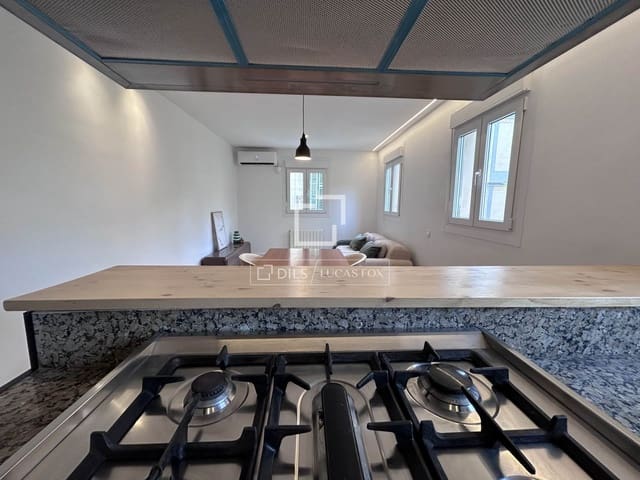 2 bedroom Apartment for sale in Barcelona city - € 590,000 (Ref: 9850457)