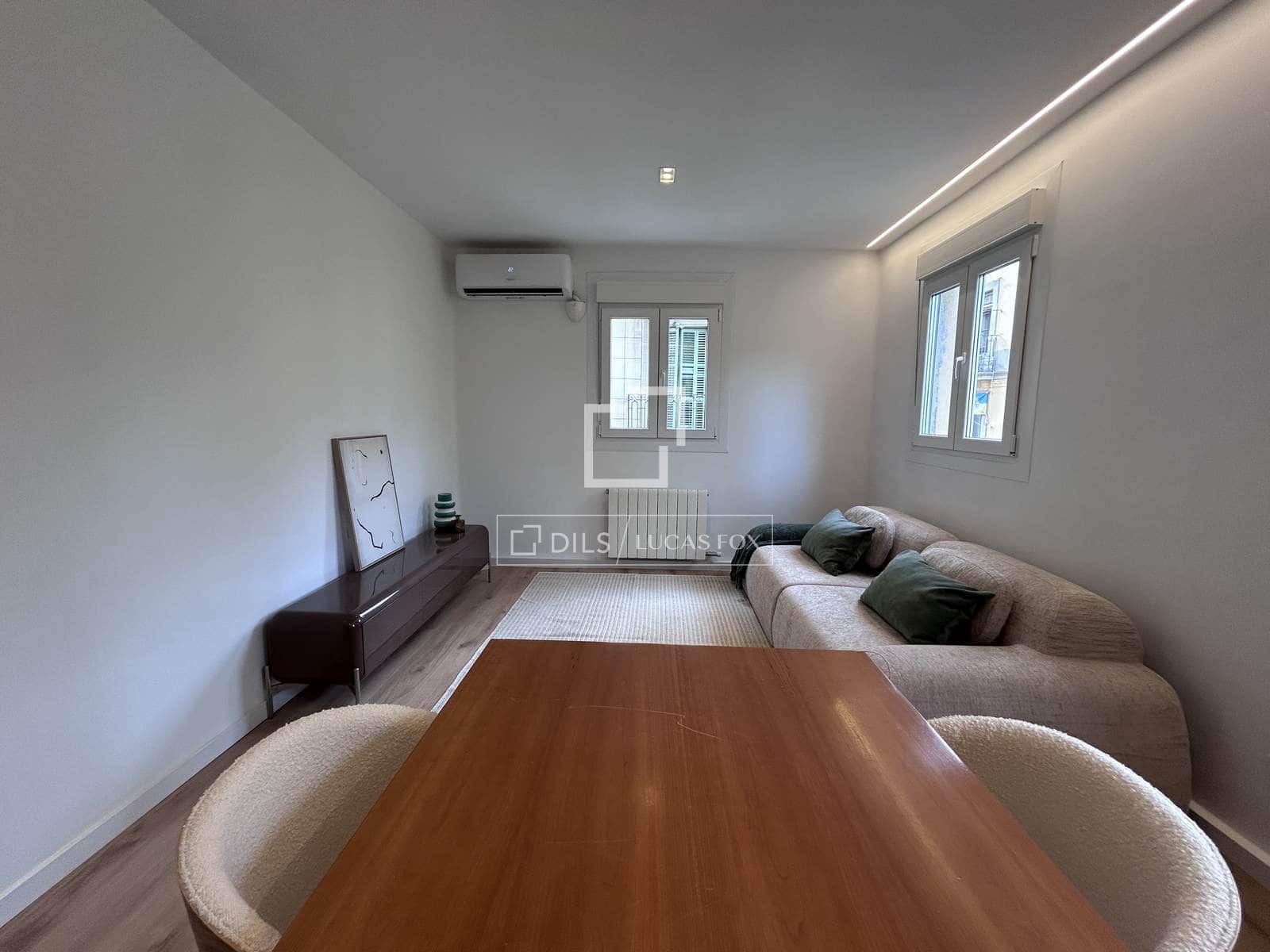 2 bedroom Apartment for sale in Barcelona city - € 590,000 (Ref: 9850457)
