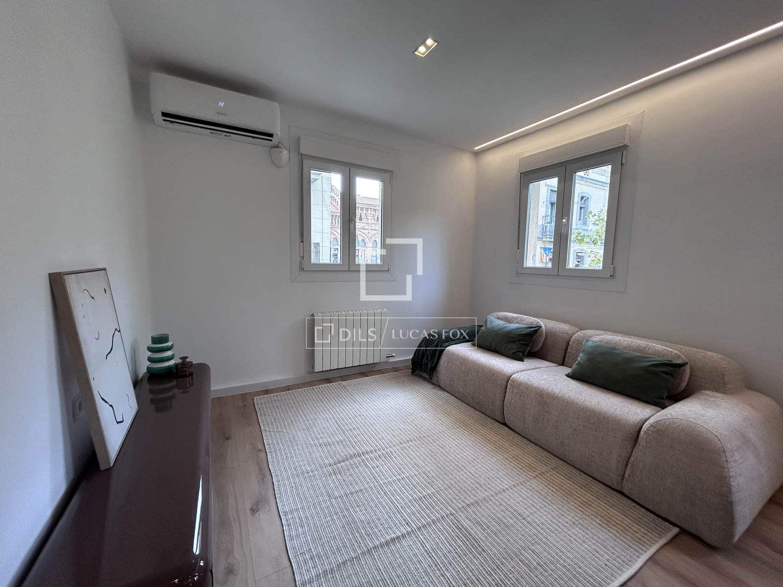 2 bedroom Apartment for sale in Barcelona city - € 590,000 (Ref: 9850457)