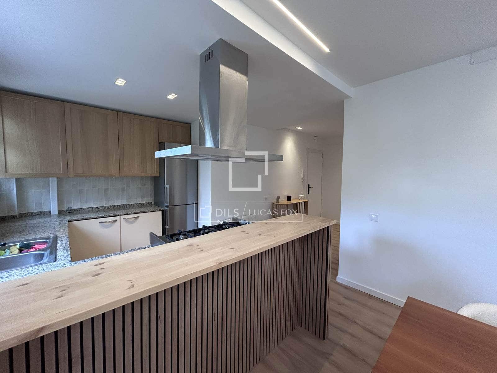 2 bedroom Apartment for sale in Barcelona city - € 590,000 (Ref: 9850457)