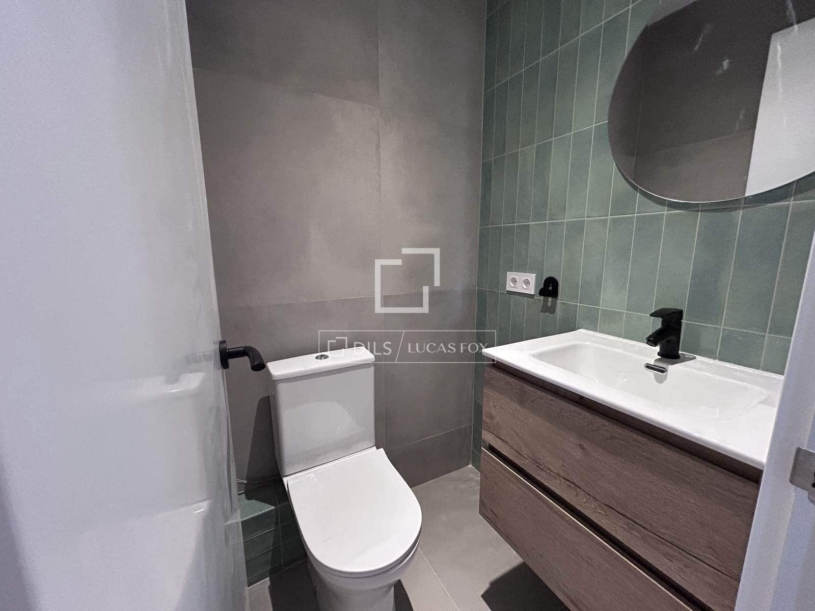 2 bedroom Apartment for sale in Barcelona city - € 590,000 (Ref: 9850457)