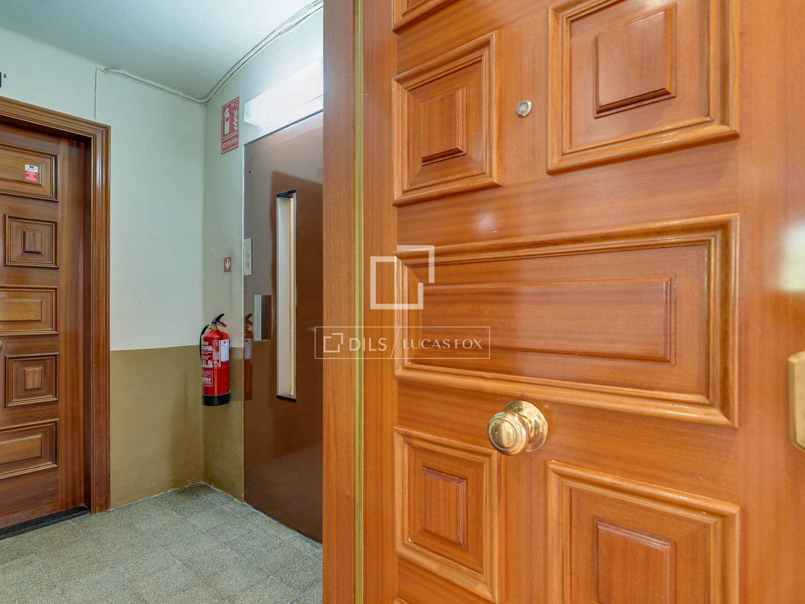 2 soveværelse Lejlighed til salg i Barcelona by - € 495.000 (Ref: 9850457)