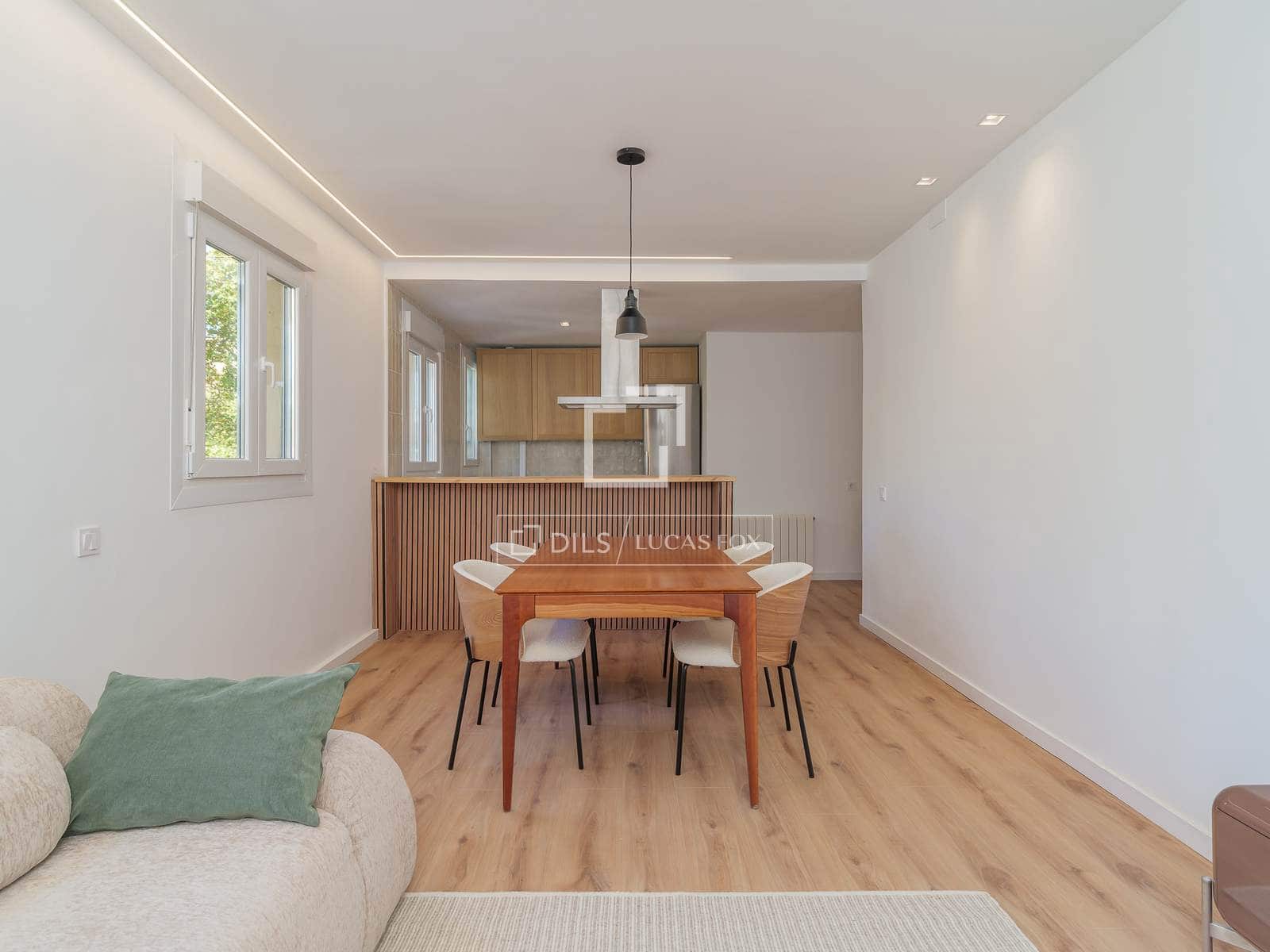 2 soveværelse Lejlighed til salg i Barcelona by - € 495.000 (Ref: 9850457)