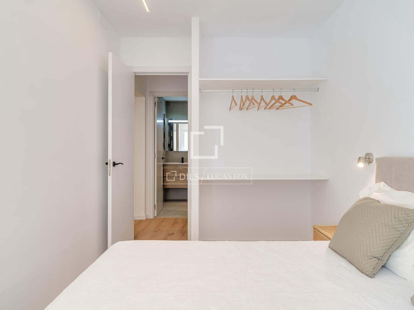 2 soveværelse Lejlighed til salg i Barcelona by - € 495.000 (Ref: 9850457)