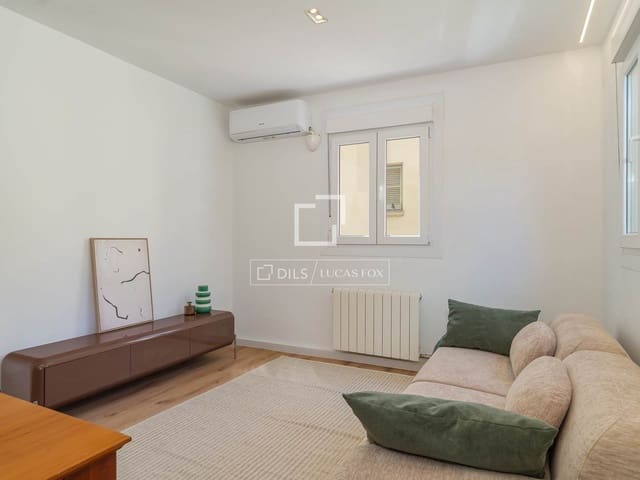 2 bedroom Apartment for sale in Barcelona city - € 549,000 (Ref: 9850457)