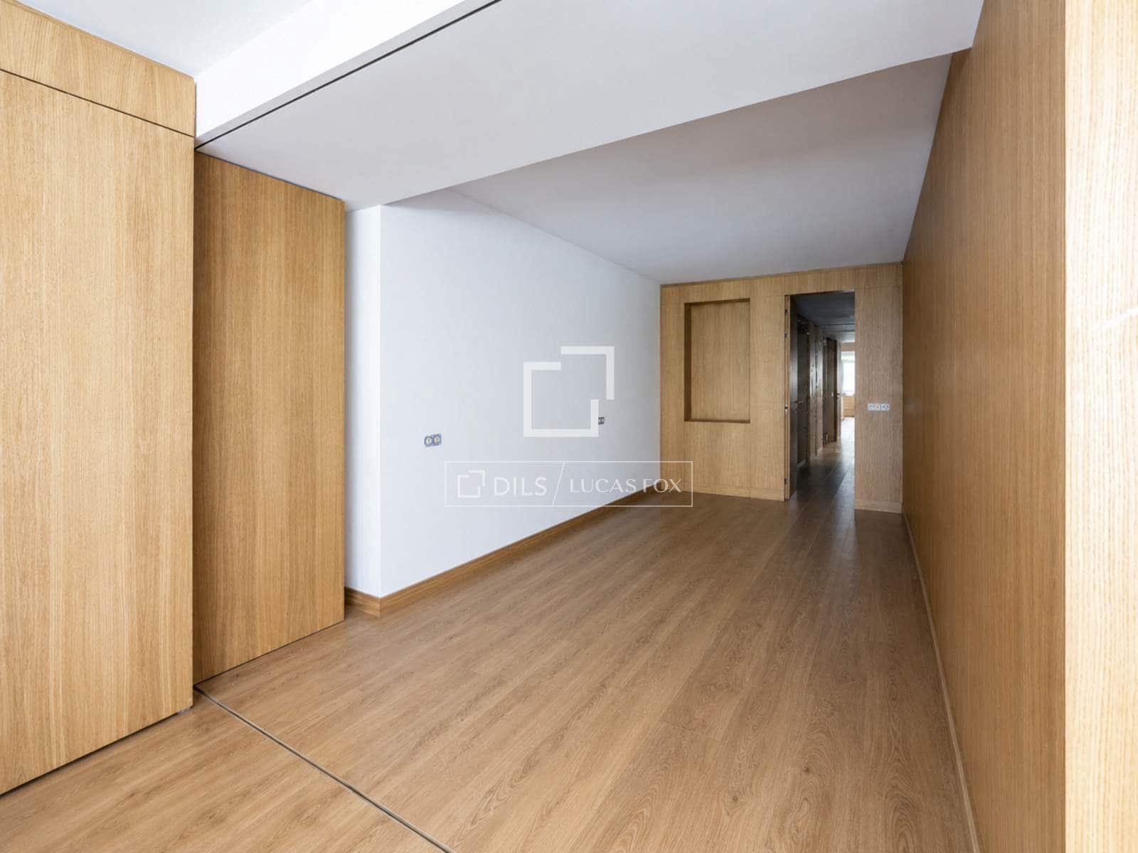 1 sypialnia Apartament na sprzedaż w Miasto Madryt z garażem - 1 480 000 € (Ref: 9850459)