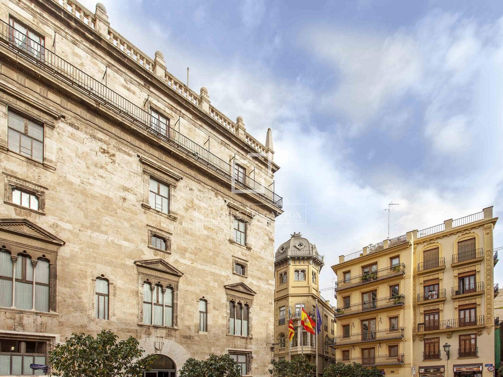 4 bedroom Apartment for sale in Valencia city - € 1,650,000 (Ref: 9850463)