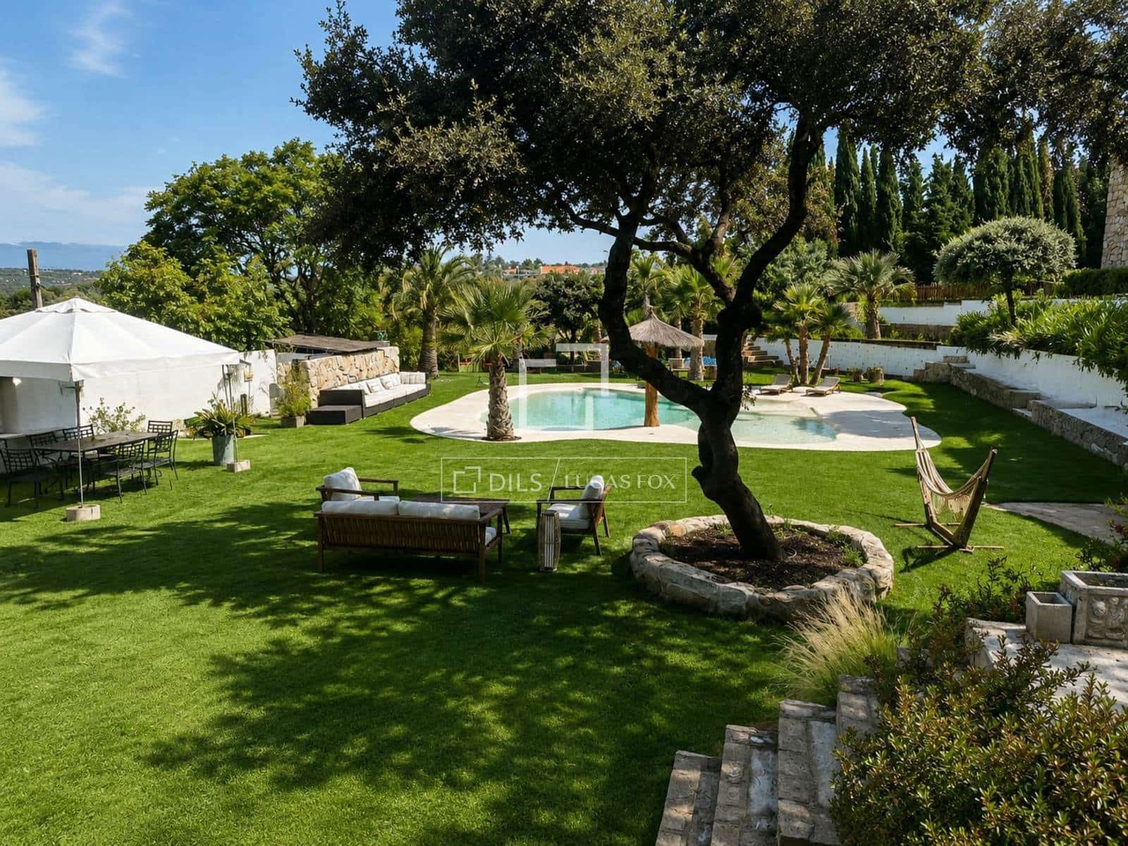 5 bedroom Villa for sale in Torrelodones with pool garage - € 1,475,000 (Ref: 9850562)