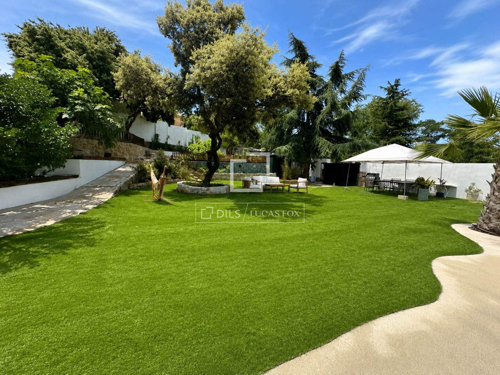 5 bedroom Villa for sale in Torrelodones with pool garage - € 1,475,000 (Ref: 9850562)