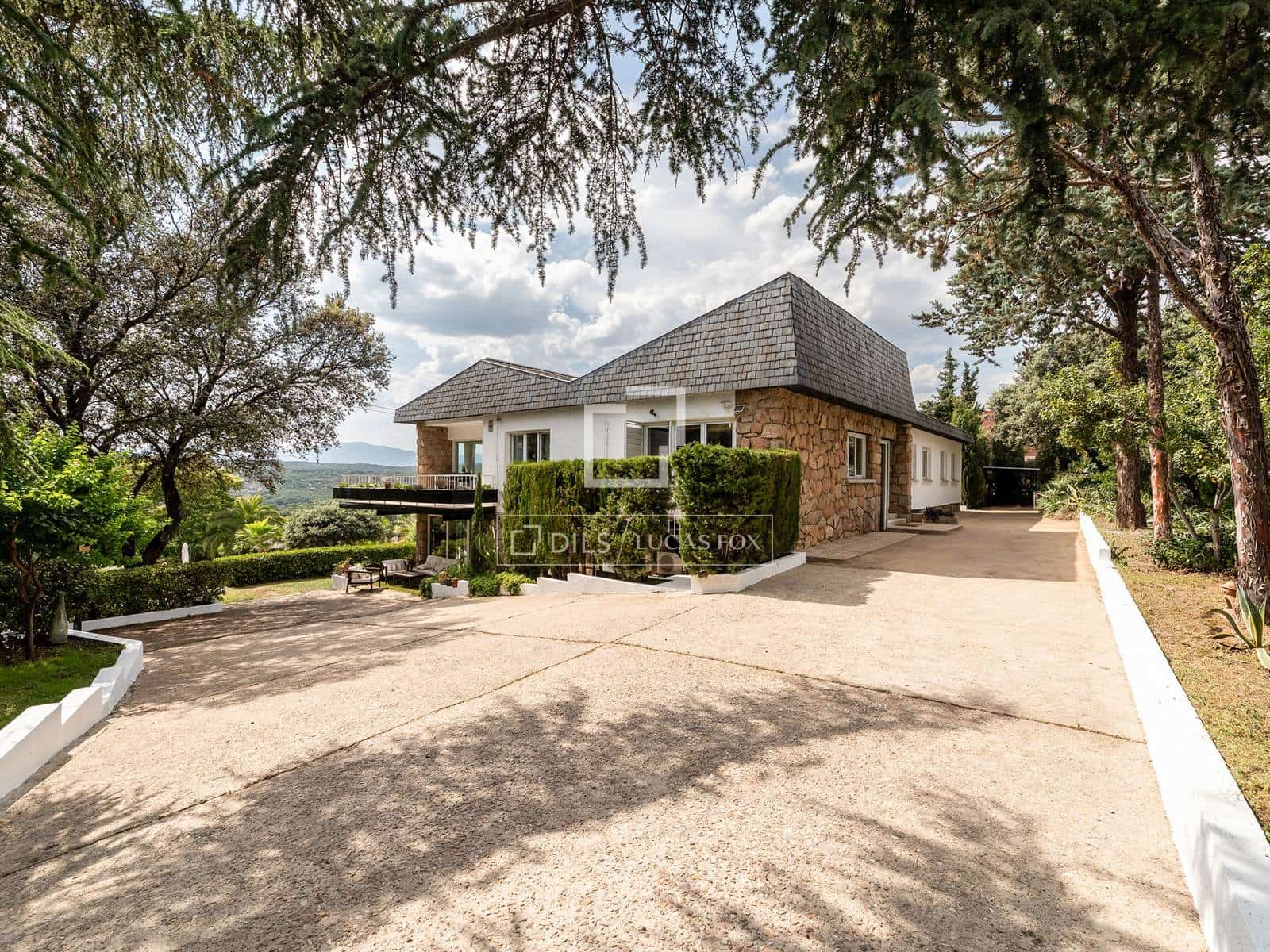 5 soveværelse Villa til salg i Torrelodones med swimmingpool garage - € 1.475.000 (Ref: 9850562)