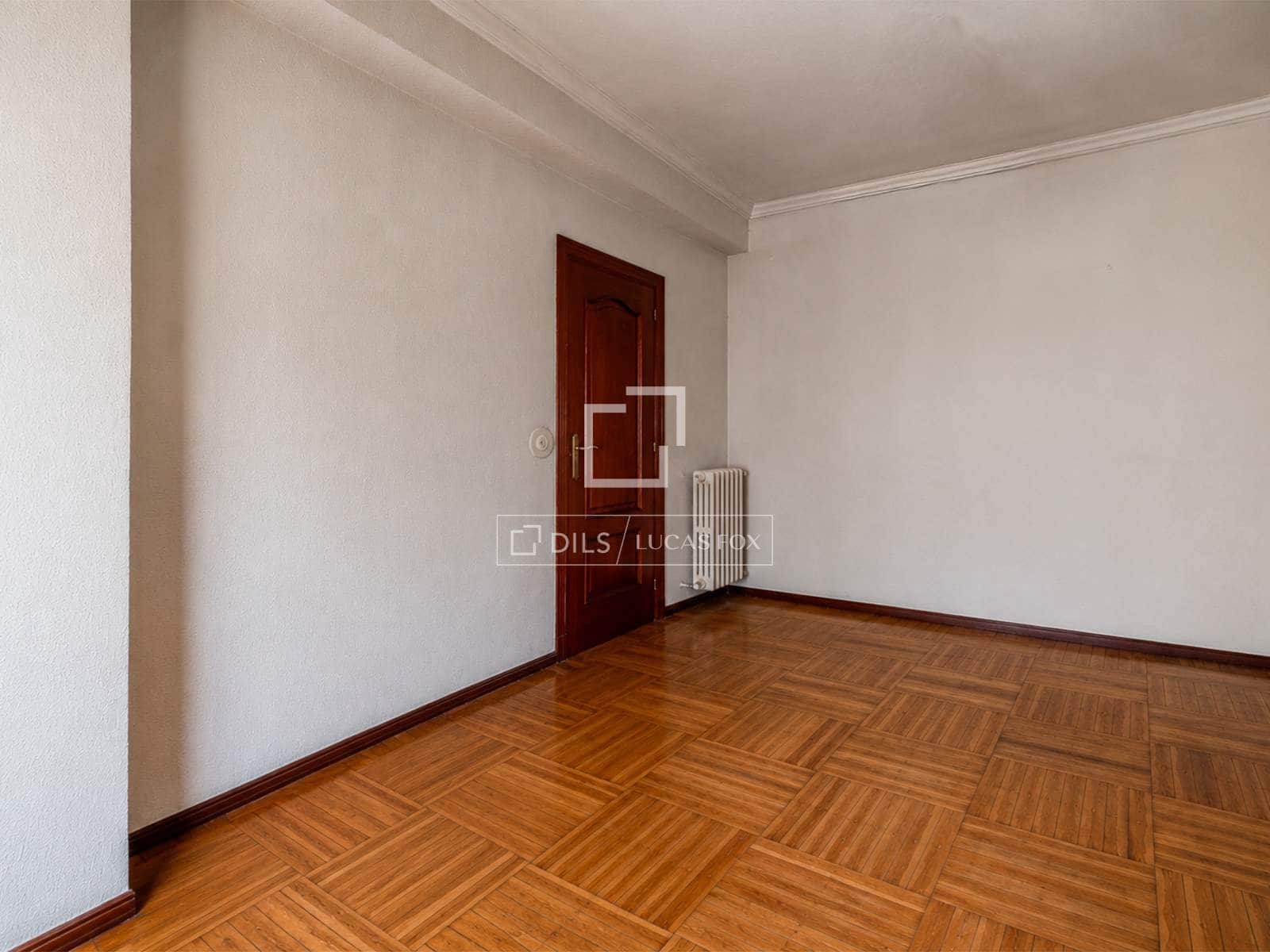Apartamento de 4 habitaciones en Madrid ciudad en venta - 799.000 € (Ref: 9850563)