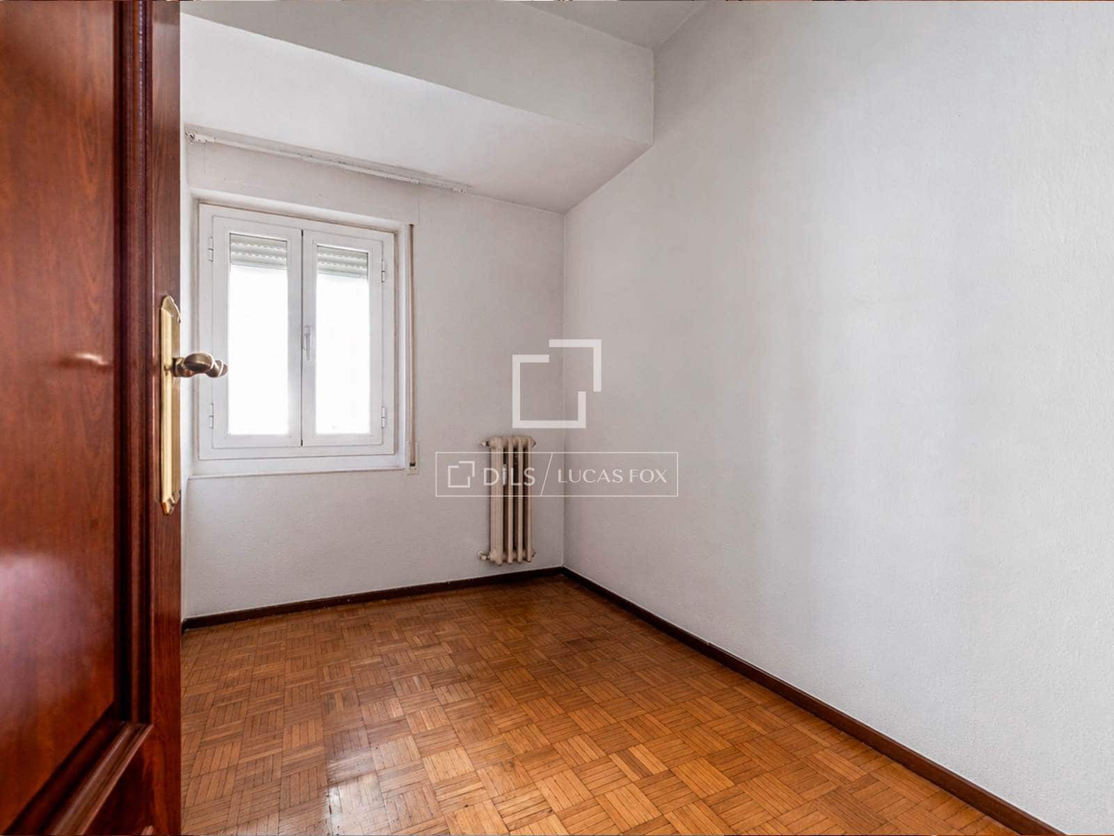 Apartamento de 4 habitaciones en Madrid ciudad en venta - 799.000 € (Ref: 9850563)