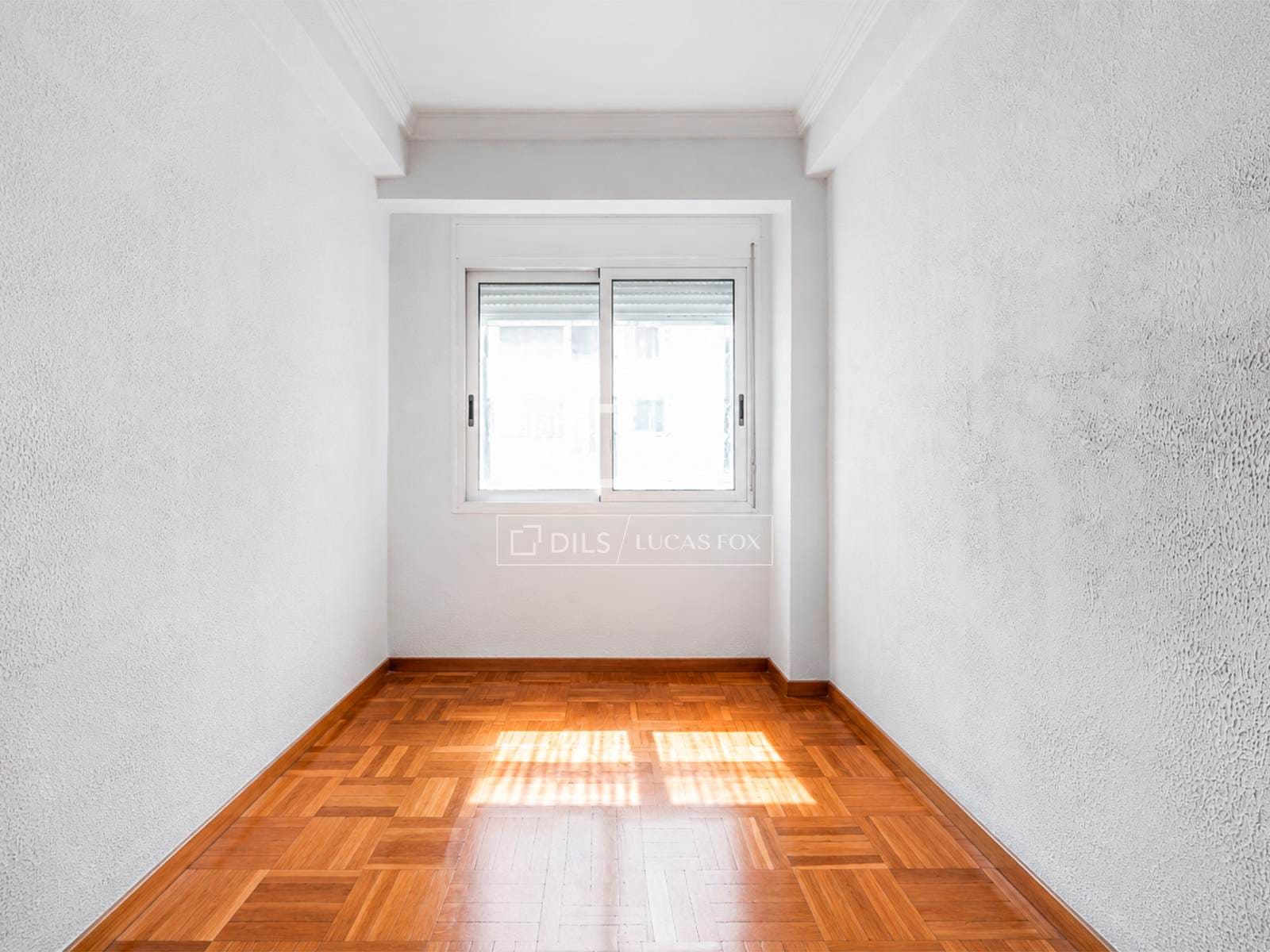 Apartamento de 4 habitaciones en Madrid ciudad en venta - 799.000 € (Ref: 9850563)