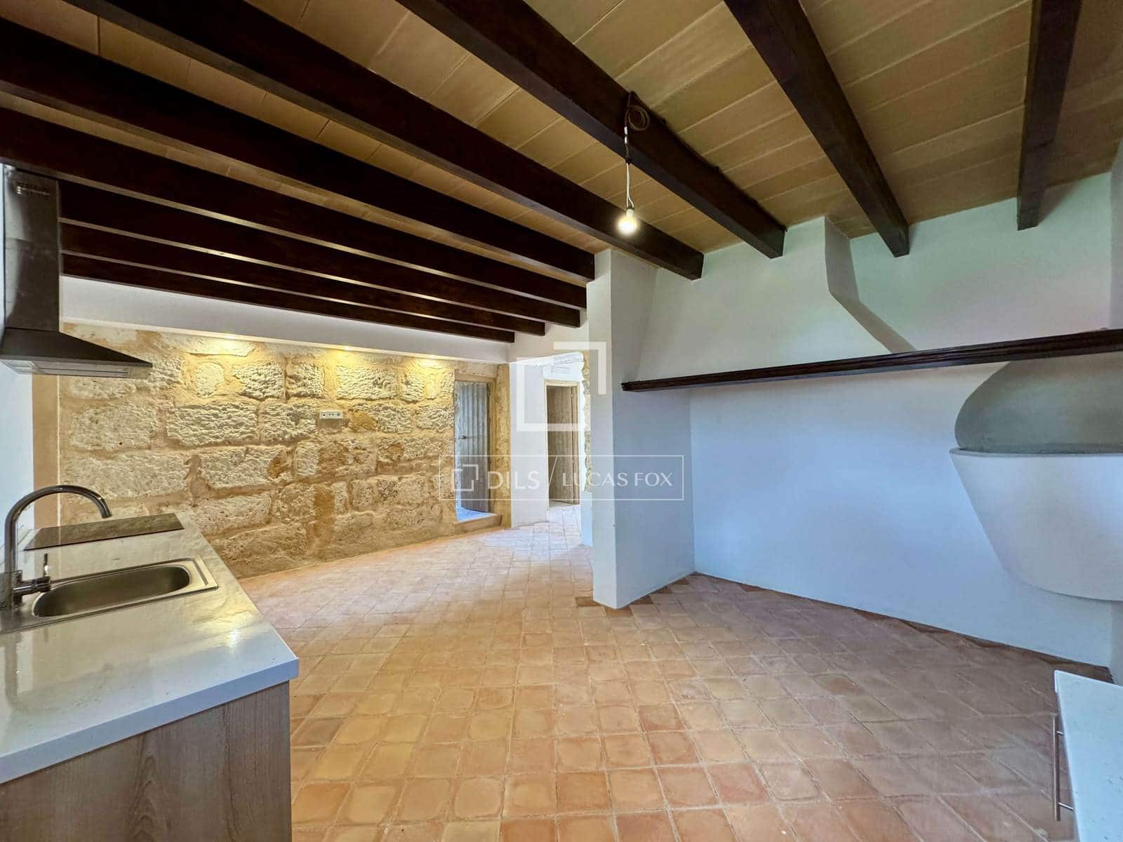 4 bedroom Finca/Country House for sale in Llubi - € 600,000 (Ref: 9850566)