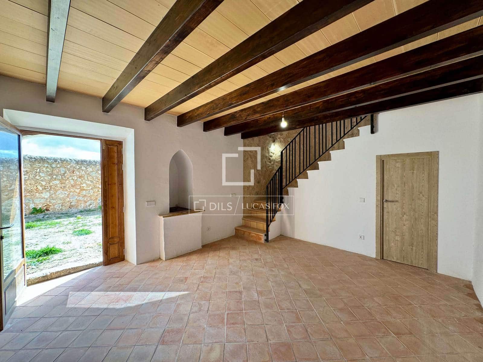 4 bedroom Finca/Country House for sale in Llubi - € 600,000 (Ref: 9850566)