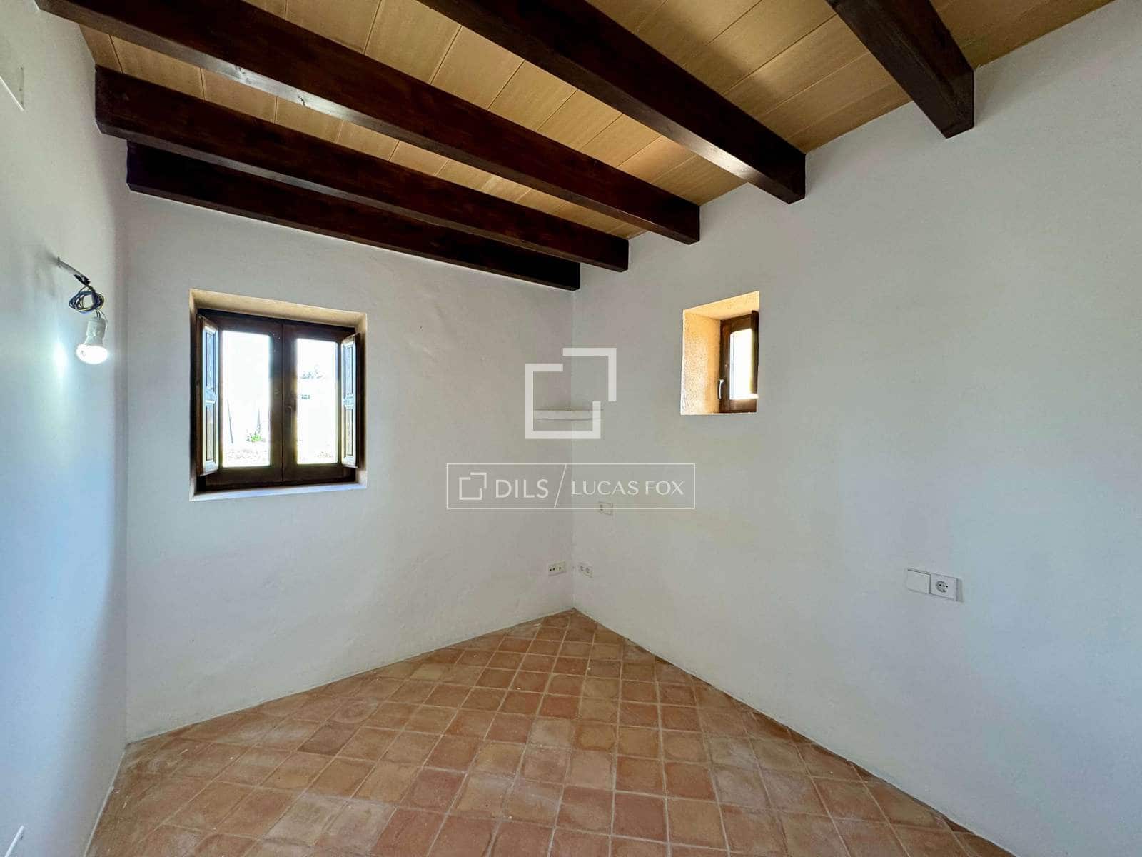 4 bedroom Finca/Country House for sale in Llubi - € 600,000 (Ref: 9850566)