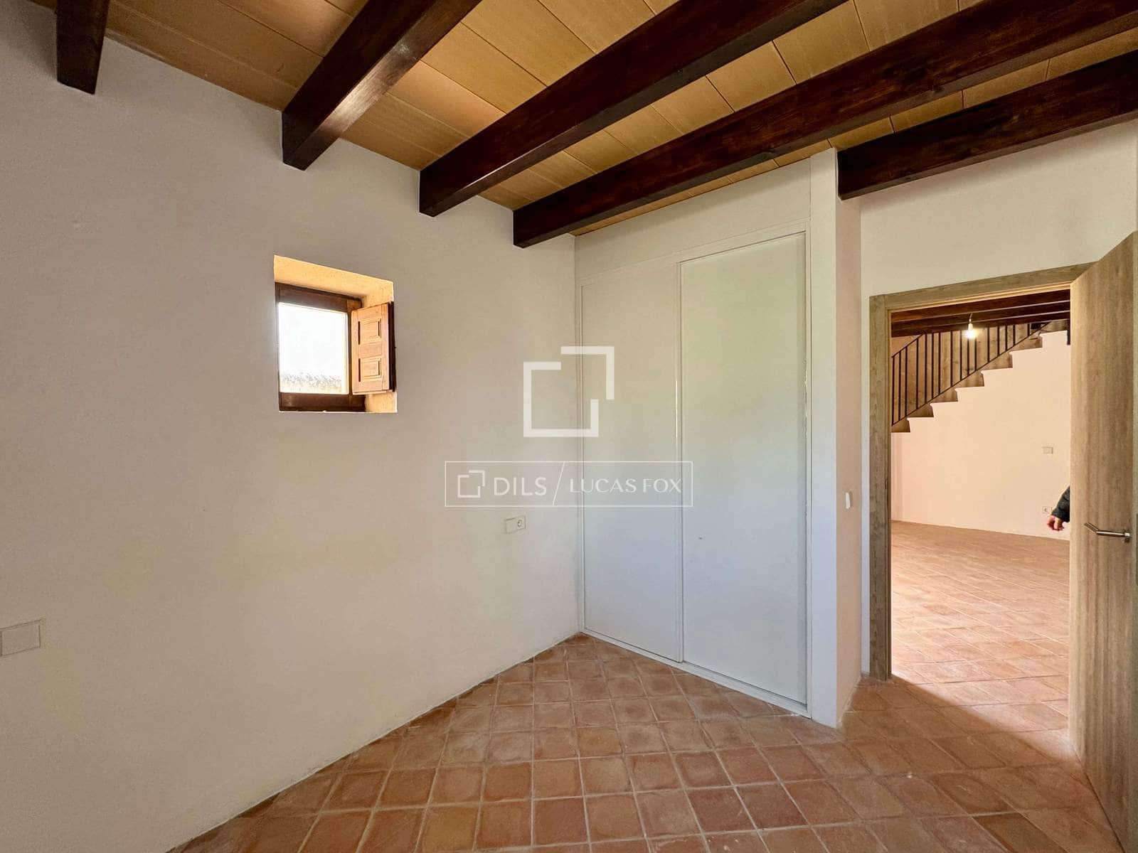 4 bedroom Finca/Country House for sale in Llubi - € 600,000 (Ref: 9850566)