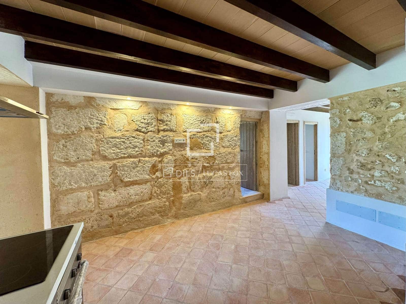 4 bedroom Finca/Country House for sale in Llubi - € 600,000 (Ref: 9850566)