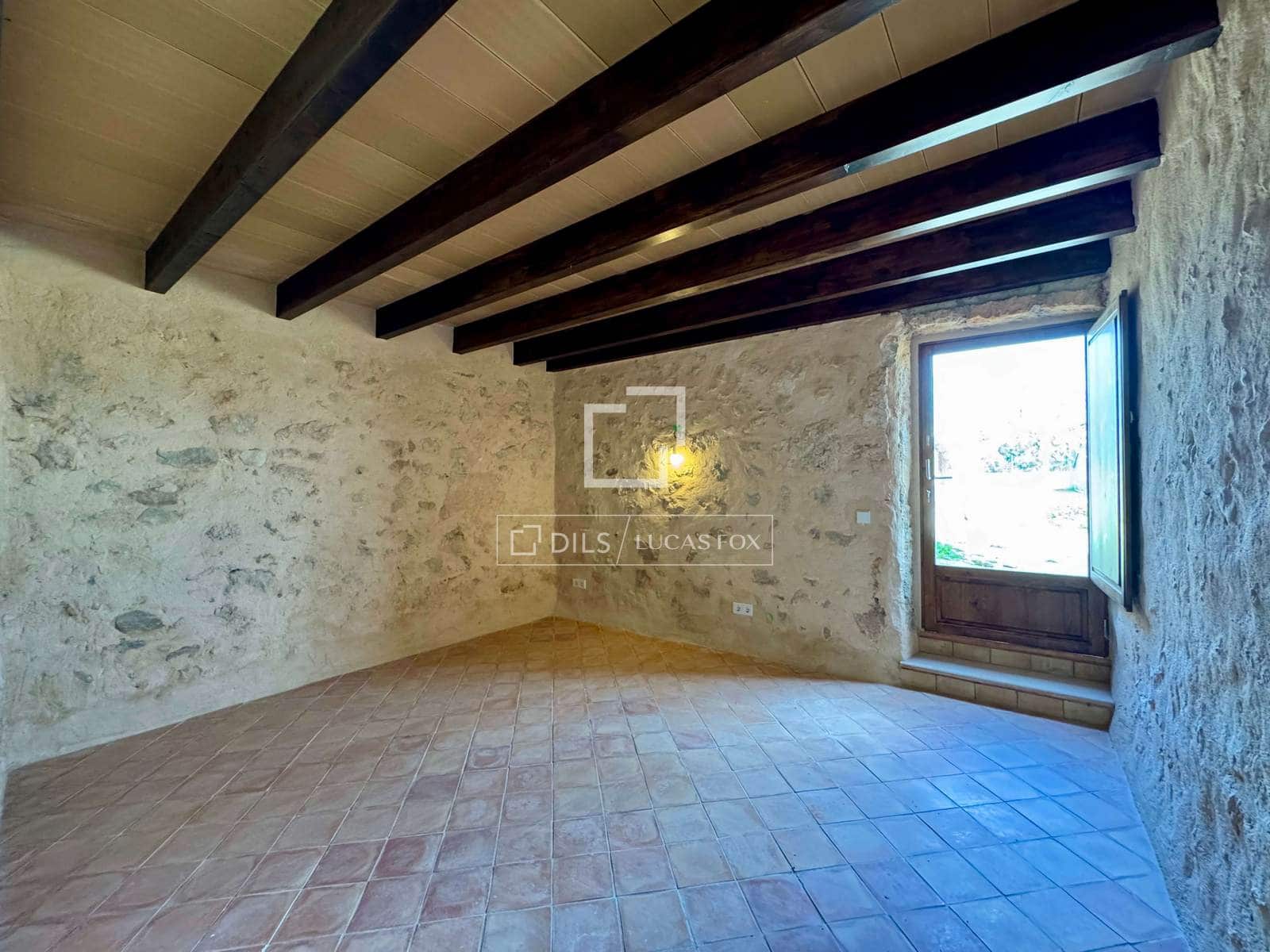 4 bedroom Finca/Country House for sale in Llubi - € 600,000 (Ref: 9850566)