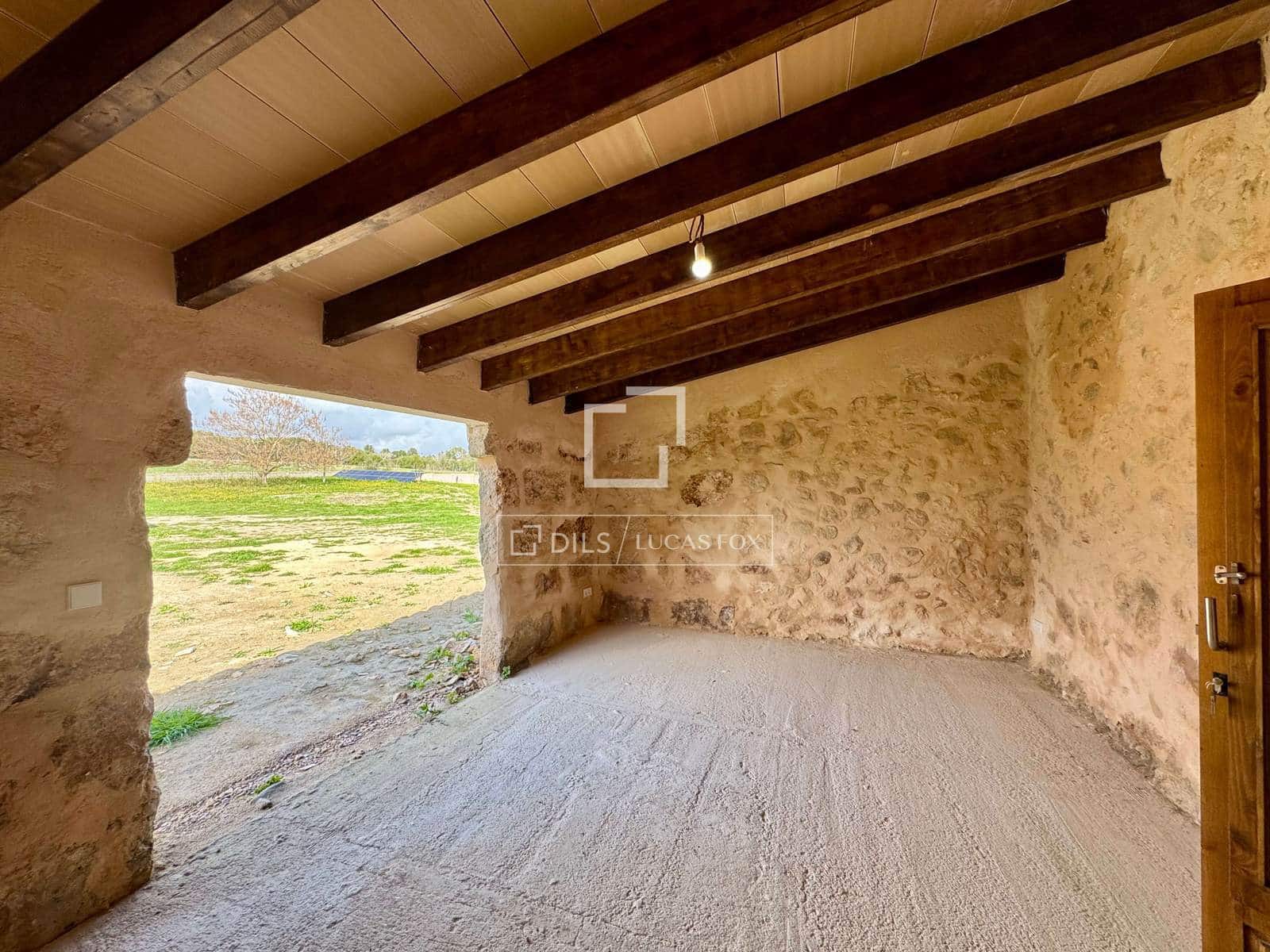 4 bedroom Finca/Country House for sale in Llubi - € 600,000 (Ref: 9850566)