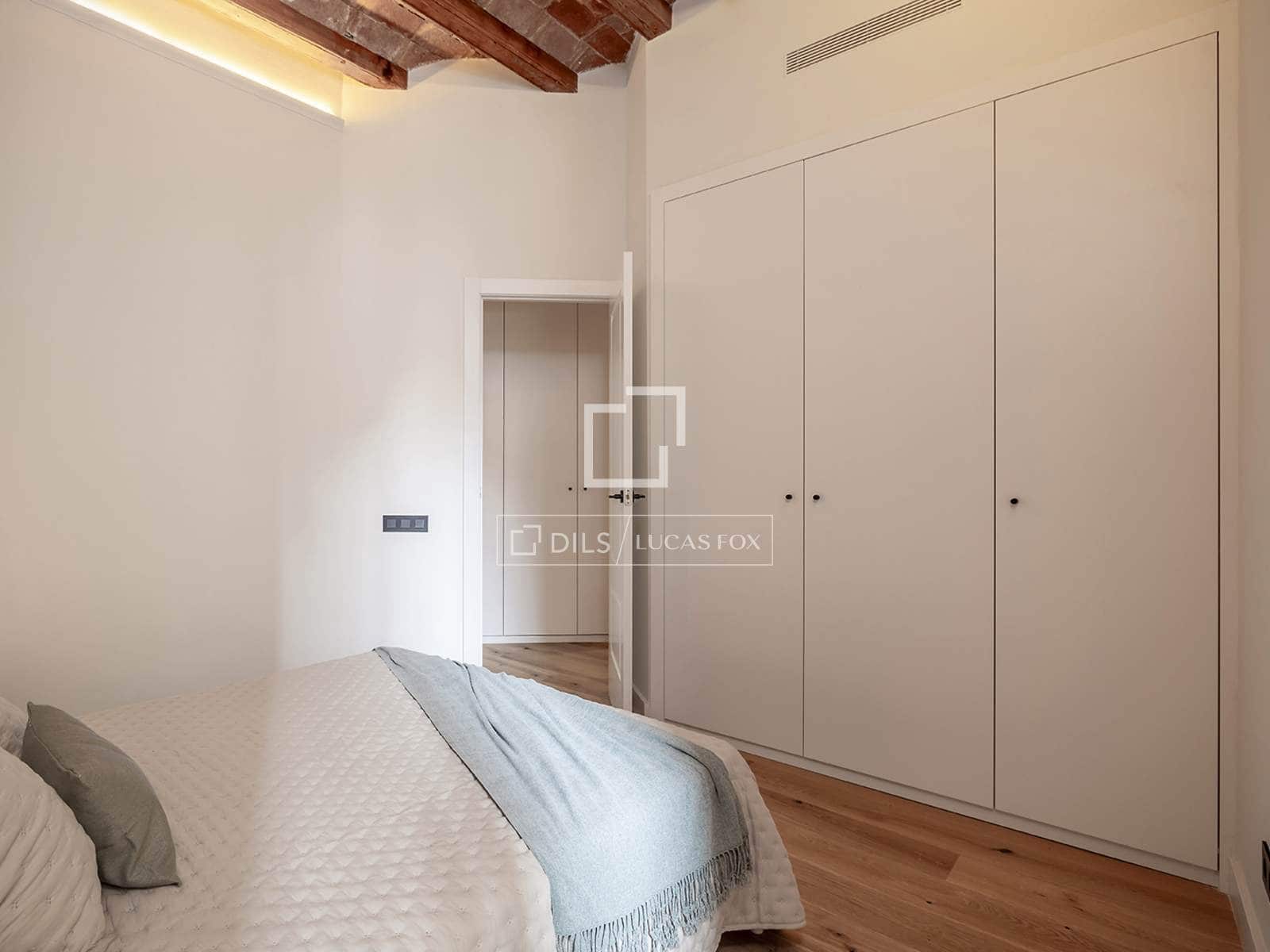 4 soveværelse Lejlighed til salg i Barcelona by - € 1.390.000 (Ref: 9850567)