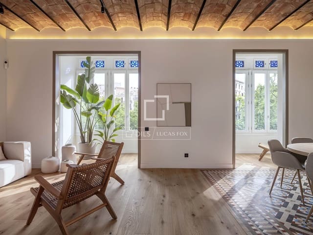 4 soveværelse Lejlighed til salg i Barcelona by - € 1.390.000 (Ref: 9850567)
