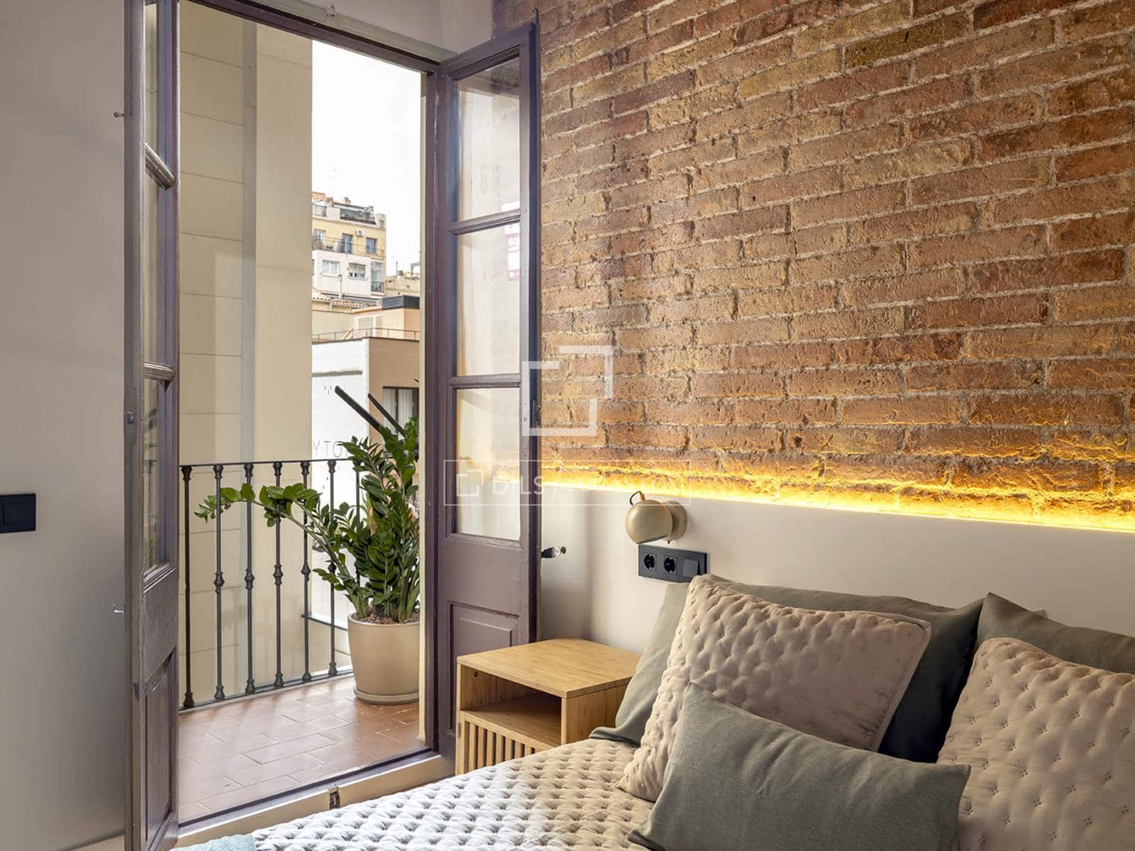 4 soveværelse Lejlighed til salg i Barcelona by - € 1.390.000 (Ref: 9850567)
