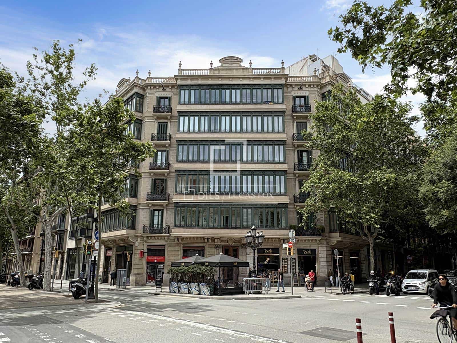4 soveværelse Lejlighed til salg i Barcelona by - € 1.390.000 (Ref: 9850567)