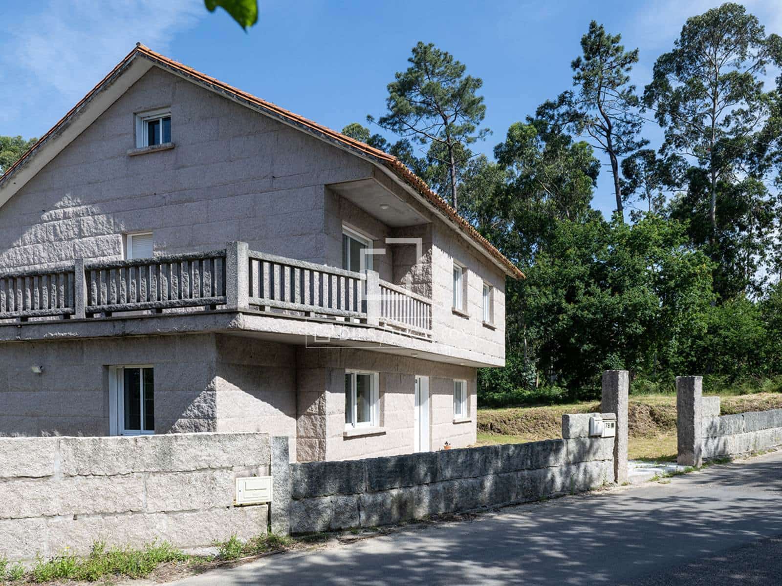 5 sypialnia Willa na sprzedaż w Meano z garażem - 400 000 € (Ref: 9852081)