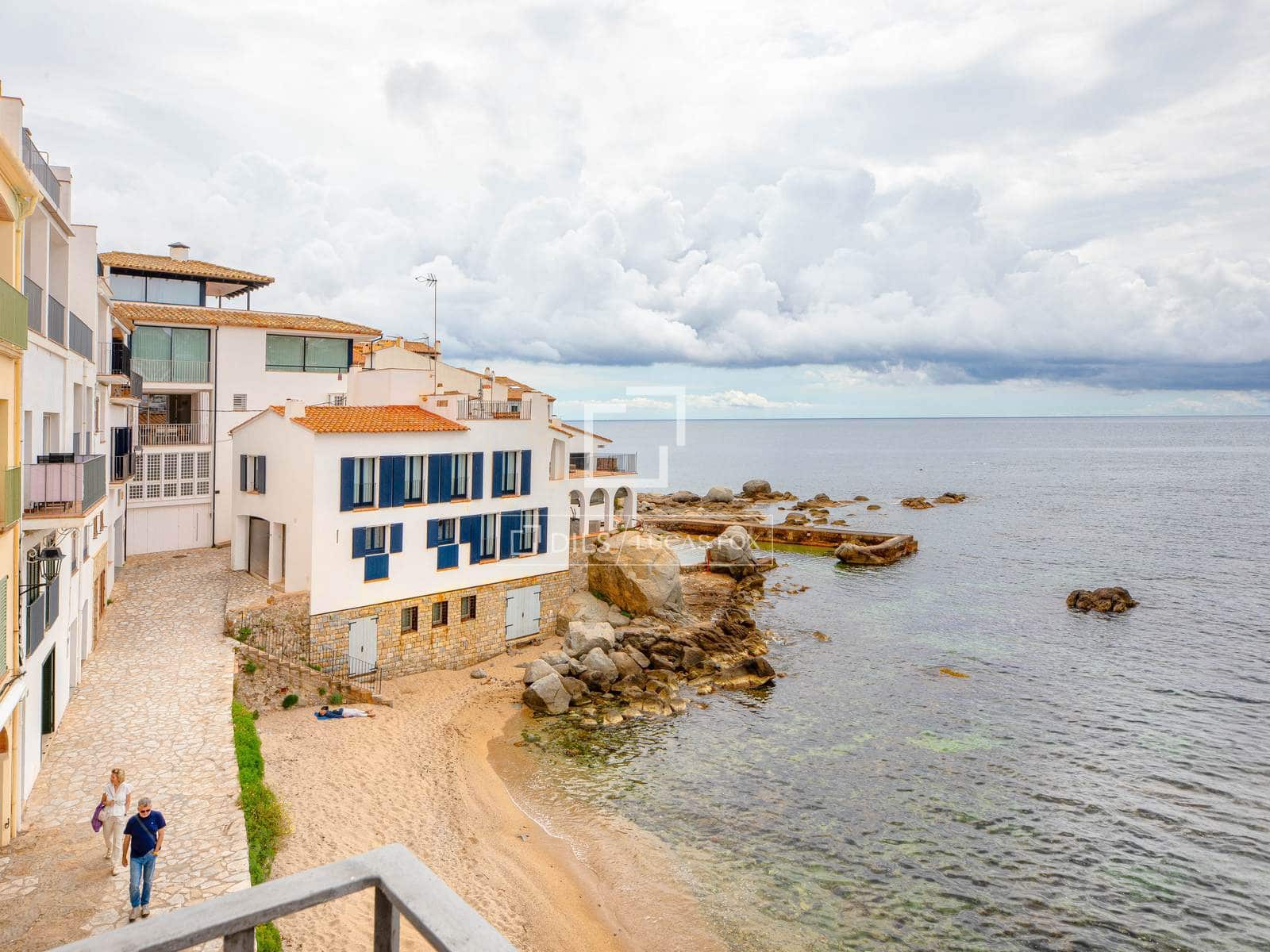 Chalet de 5 habitaciones en Calella de Palafrugell en venta con garaje - 2.990.000 € (Ref: 9852082)