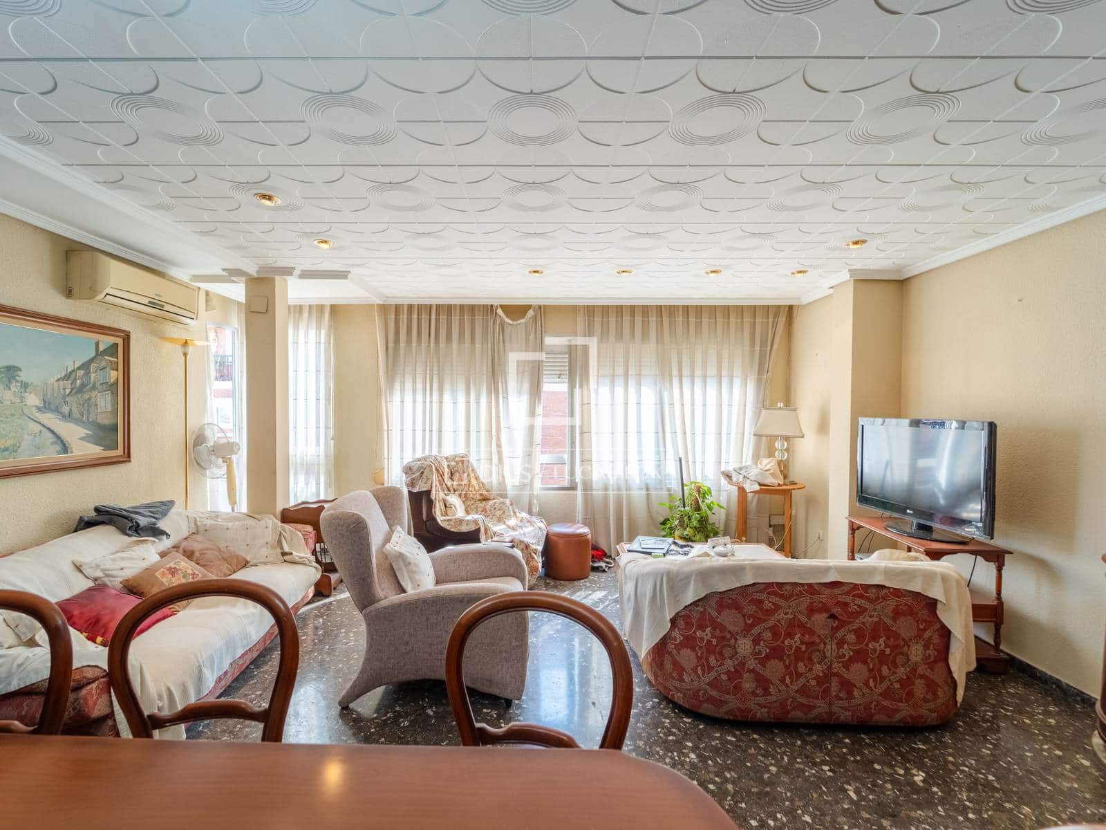 4 bedroom Apartment for sale in Valencia city - € 550,000 (Ref: 9852083)