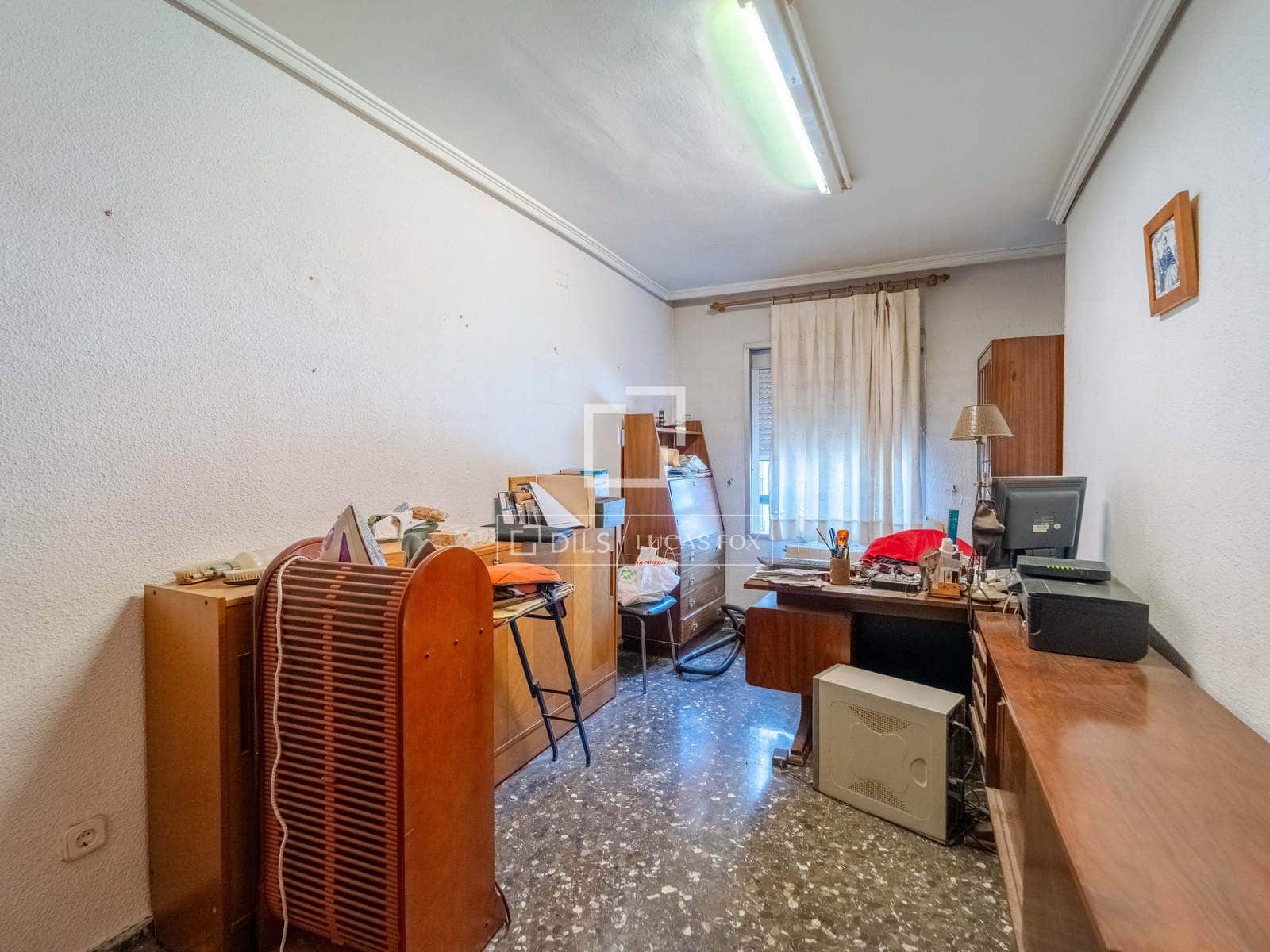 4 bedroom Apartment for sale in Valencia city - € 550,000 (Ref: 9852083)