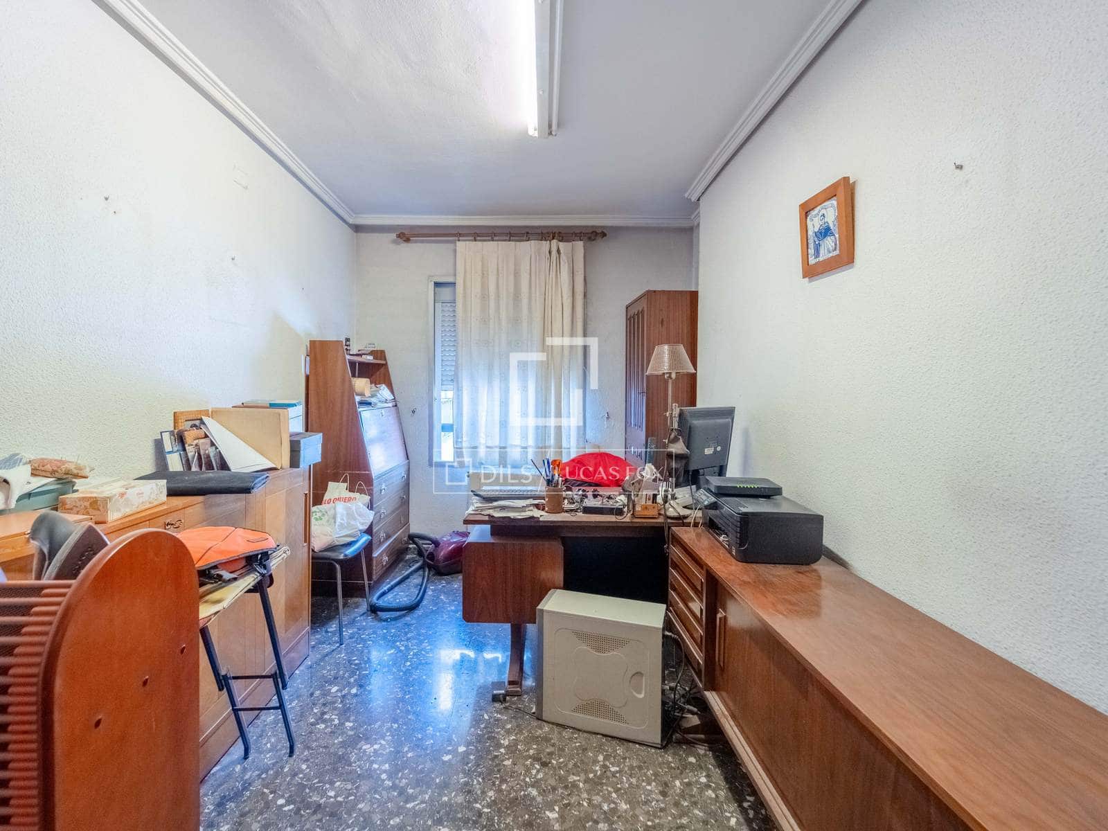 4 bedroom Apartment for sale in Valencia city - € 550,000 (Ref: 9852083)