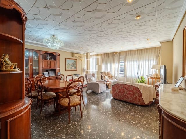 4 soveværelse Lejlighed til salg i Valencia by - € 550.000 (Ref: 9852083)
