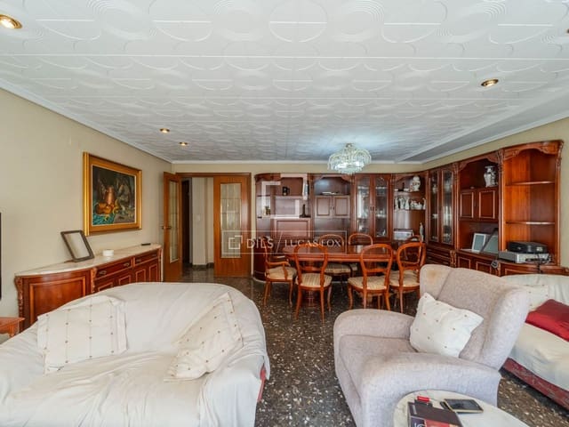 4 soveværelse Lejlighed til salg i Valencia by - € 550.000 (Ref: 9852083)