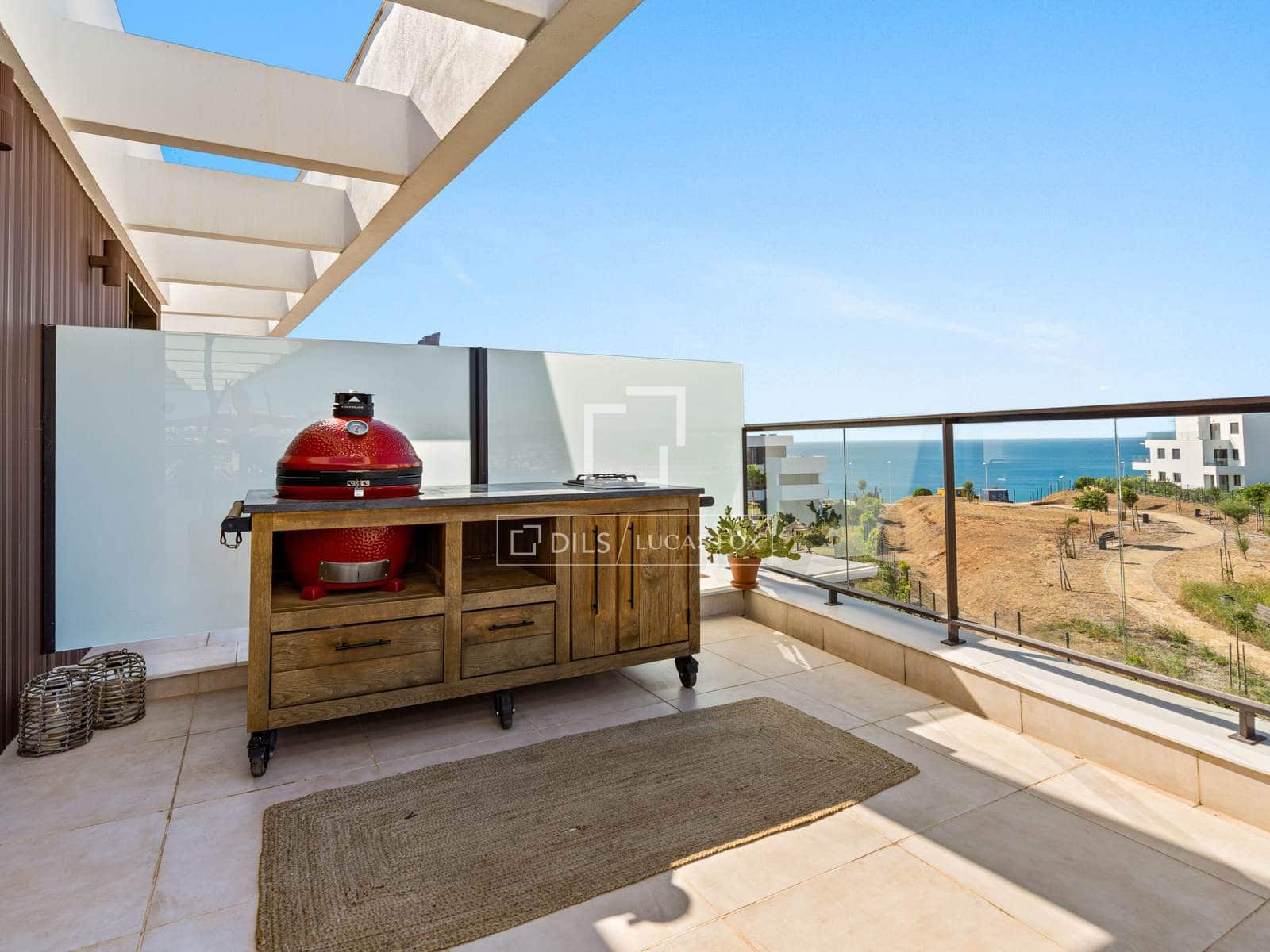 2 soverom Leilighet til salgs i Casares med svømmebasseng garasje - € 739 000 (Ref: 9852998)