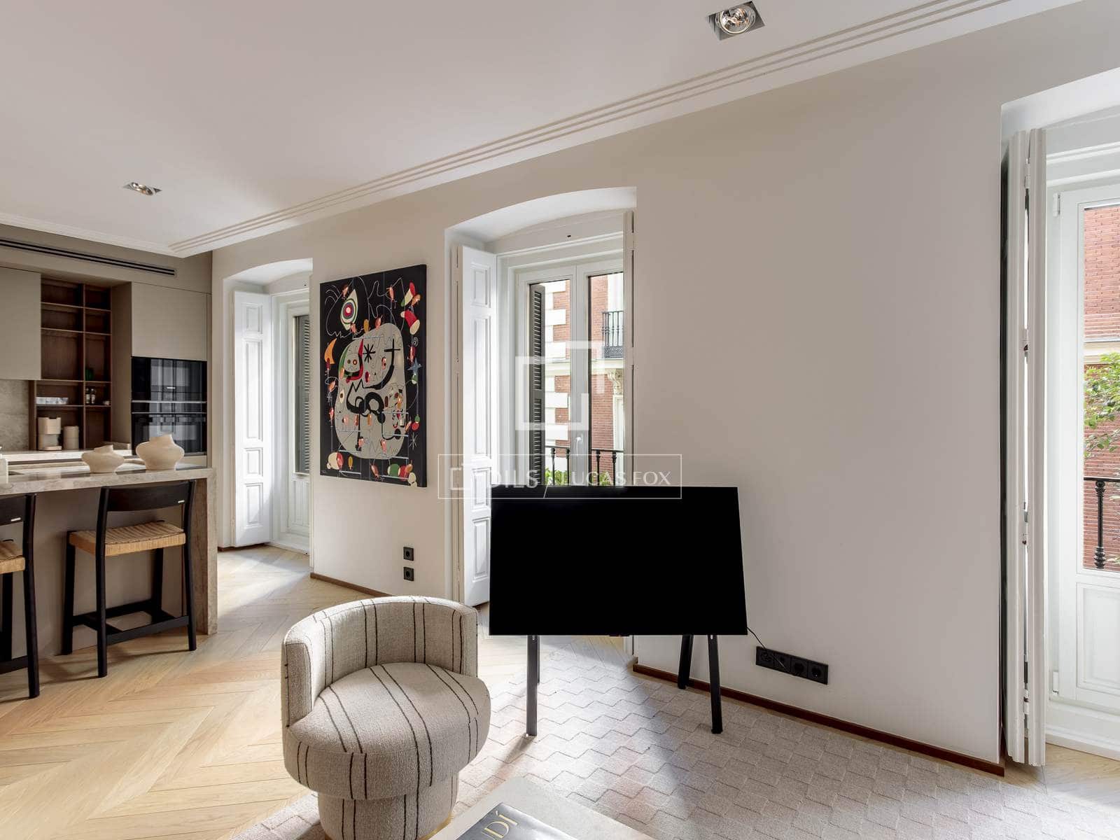 2 bedroom Apartment for rent in Madrid city - € 12,000 (Ref: 9852999)