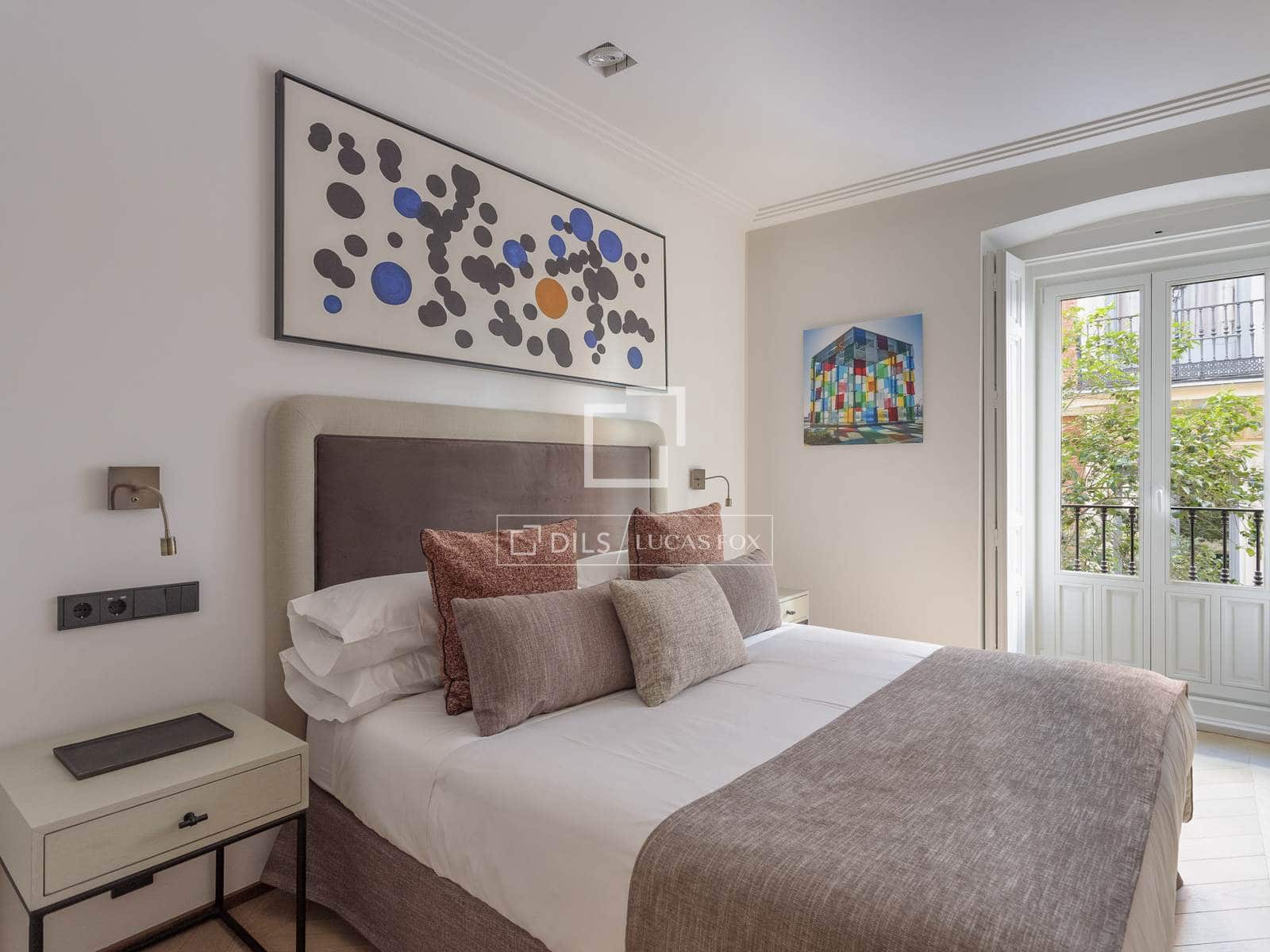 2 bedroom Apartment for rent in Madrid city - € 12,000 (Ref: 9852999)