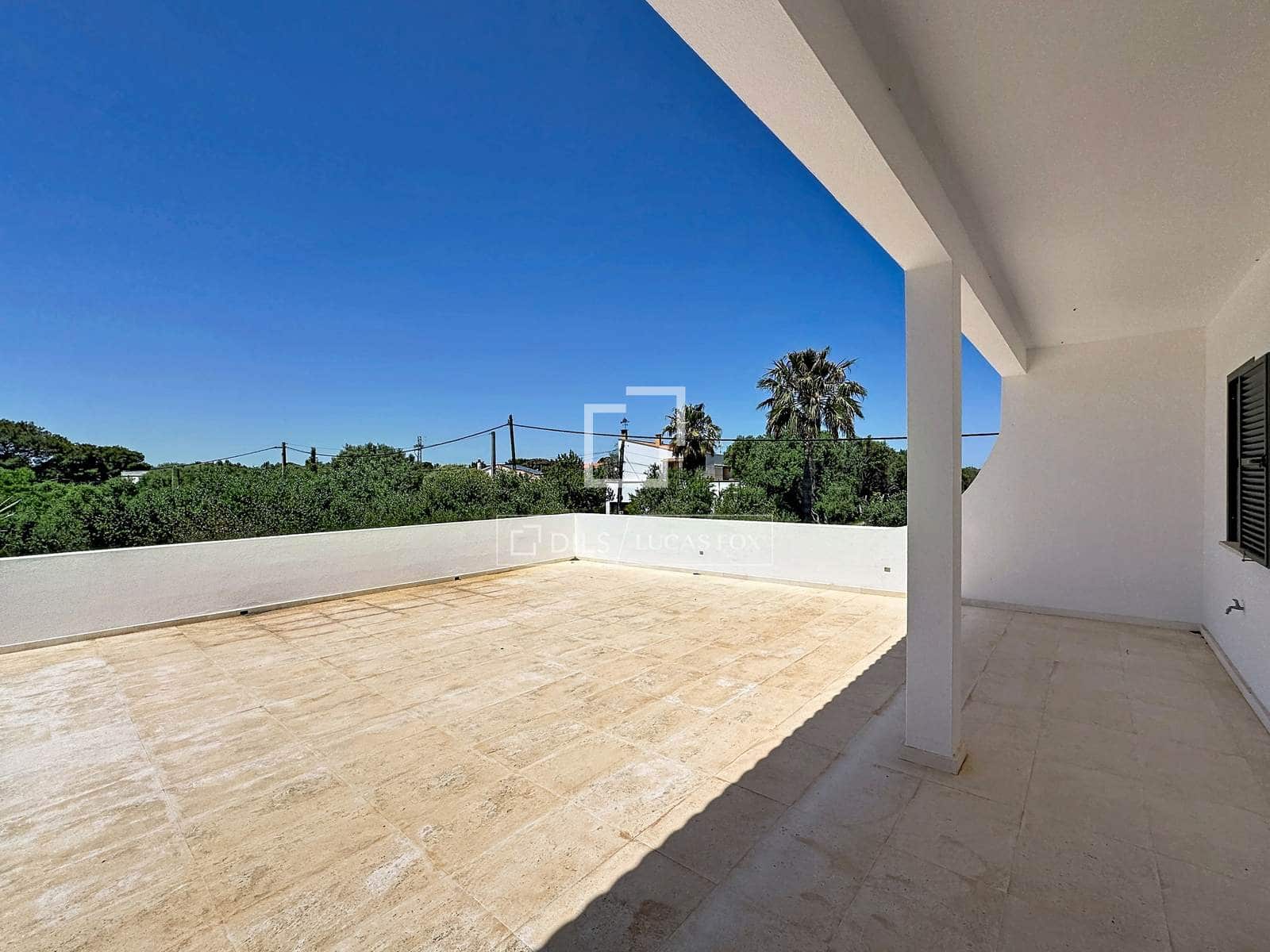 4 soveværelse Villa til salg i Es Castell med swimmingpool garage - € 1.195.000 (Ref: 9853000)